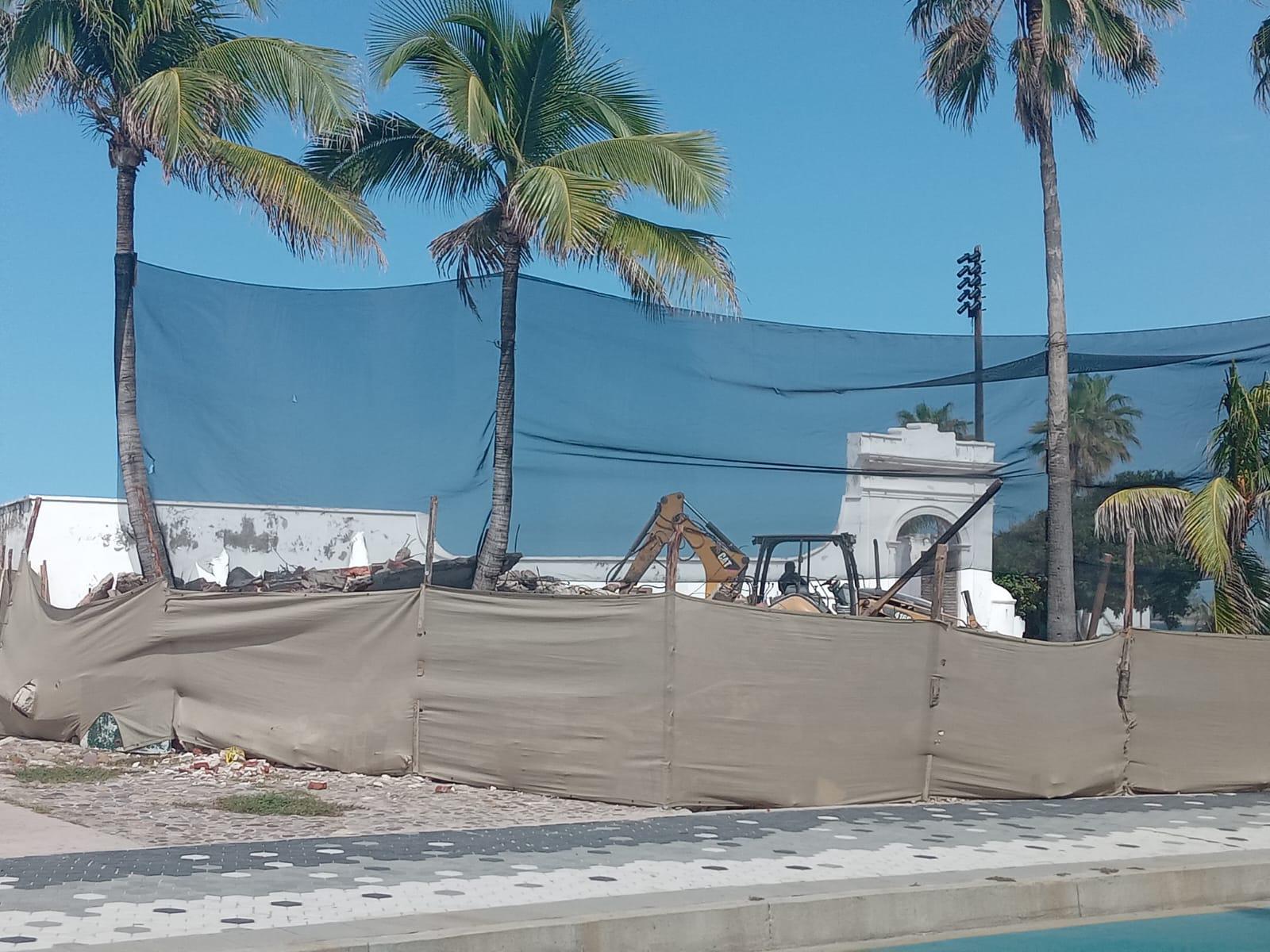 $!Terminan de demoler la Casa del Marino; se reconstruirá con la misma arquitectura