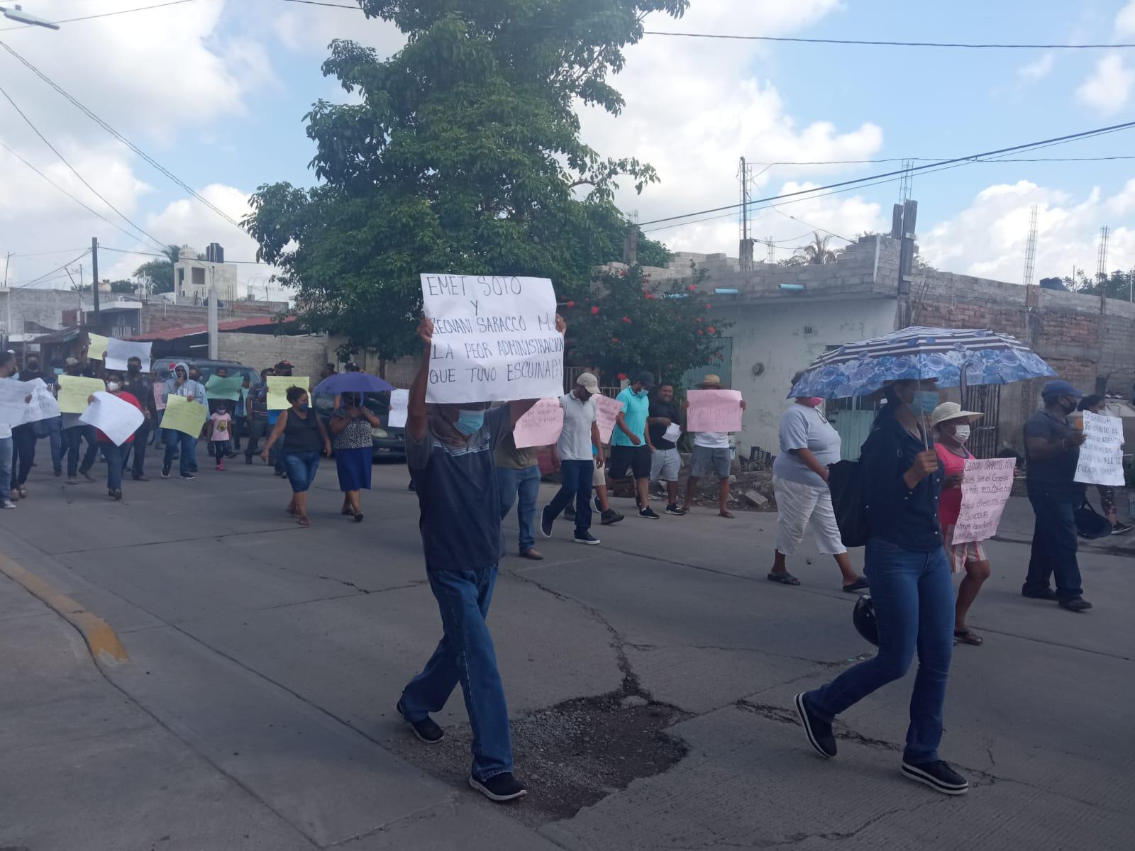 $!Las calles de Escuinapa fueron escenario de la manifestación.