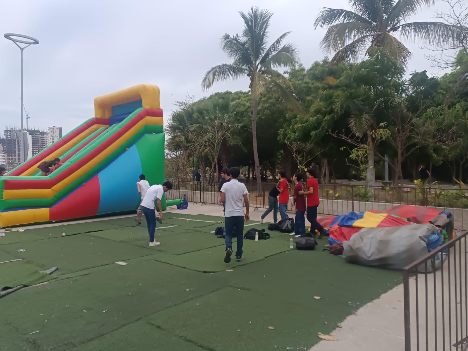 $!Disfrutan cientos de estudiantes de secundaria del ‘Mazatlán Fest’ en Parque Central