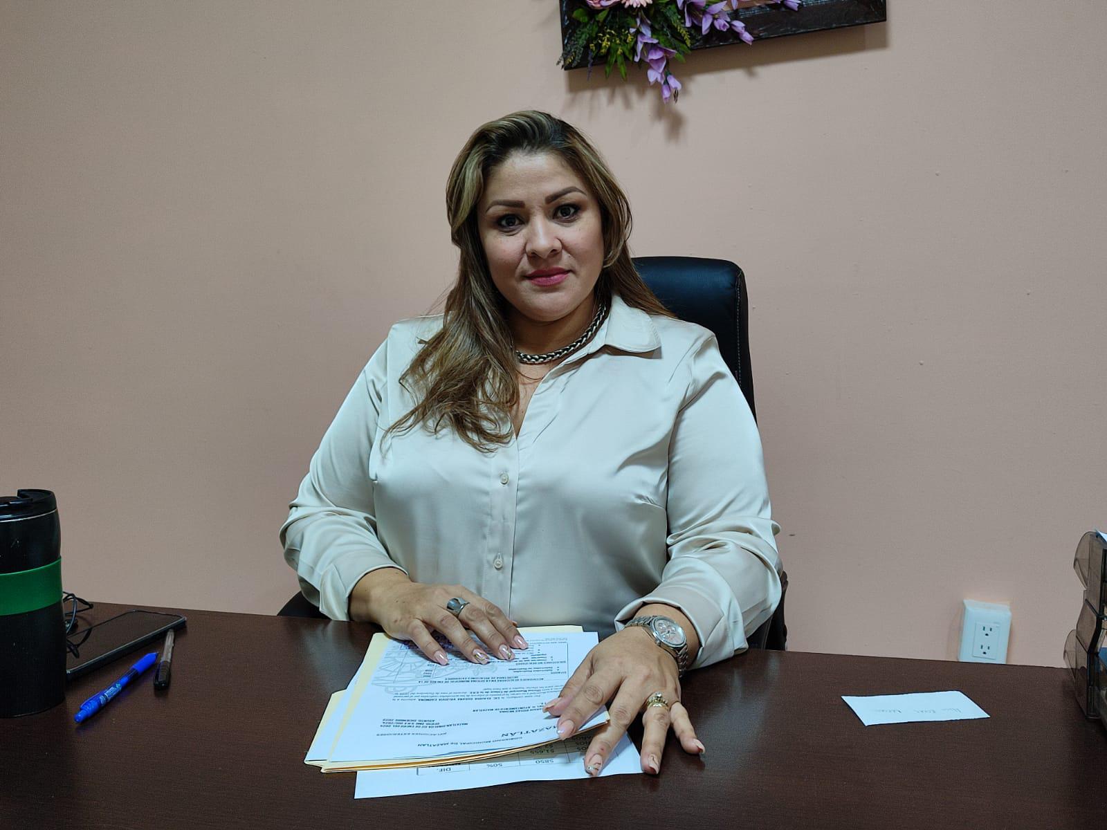 $!Oficina de pasaportes en Mazatlán presenta baja afluencia; llaman a tener cuidado con gestores