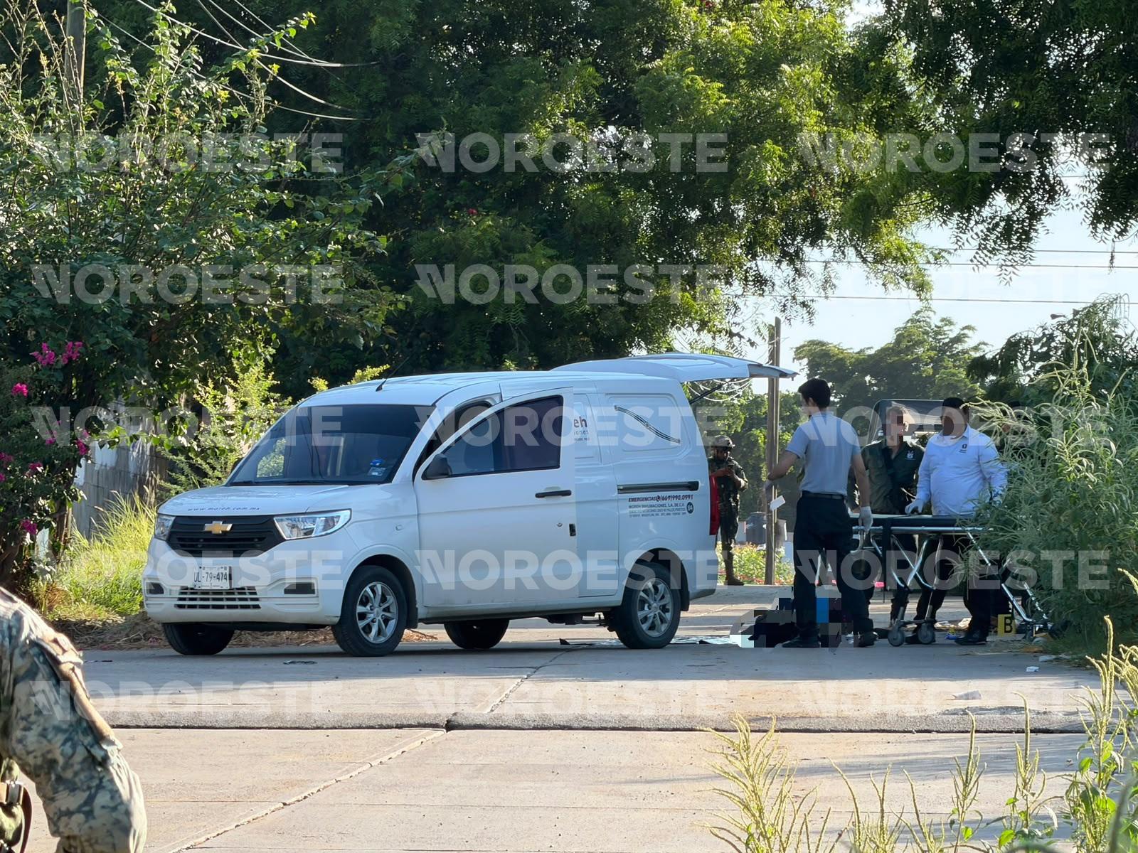 $!Hallan cuerpos sin vida de una pareja en calles de Pradera Dorada III, en Mazatlán