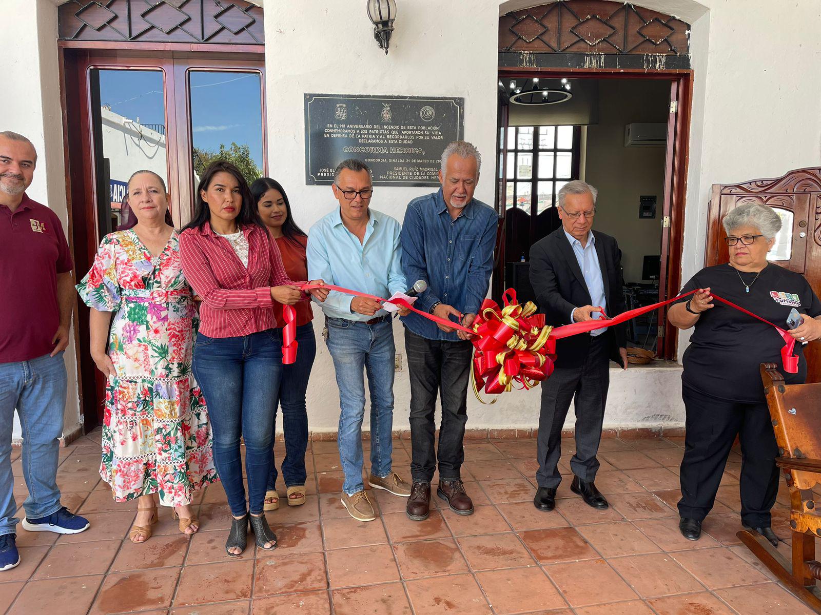 $!Exhiben muebles de Concordia con más de 100 años de fabricación