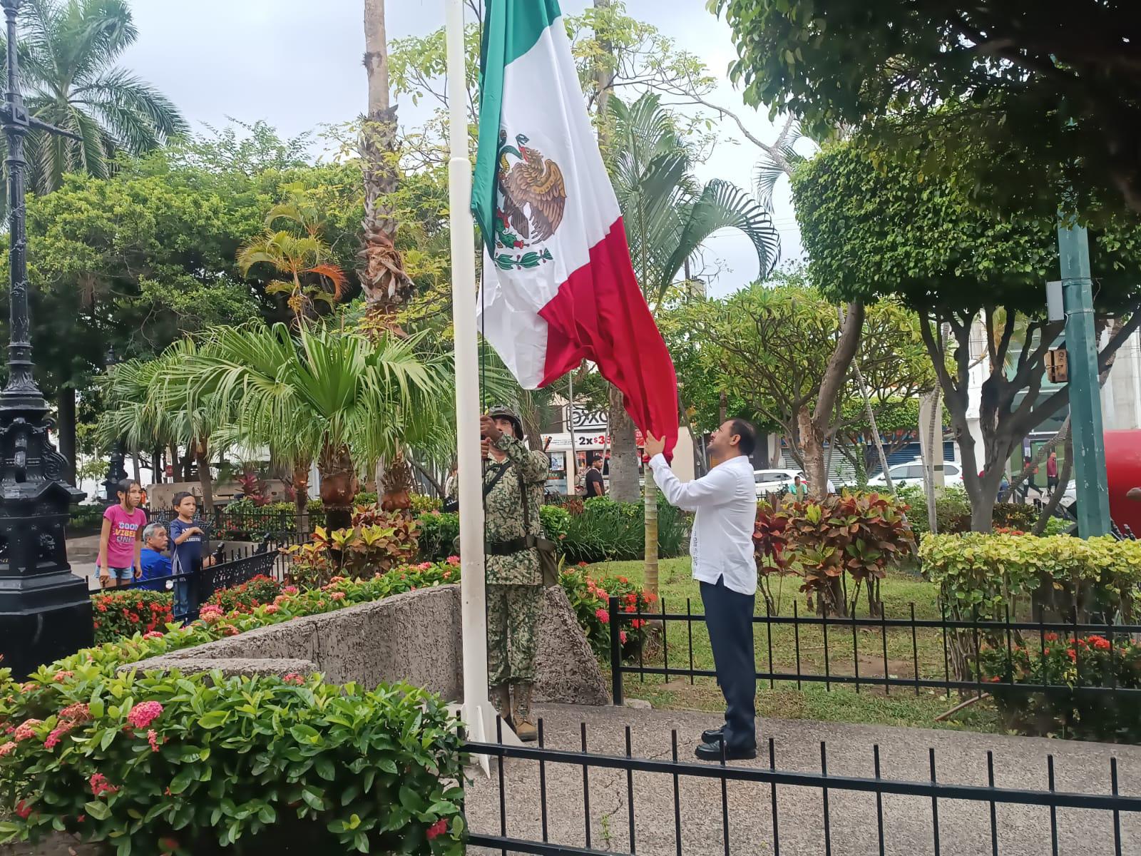 $!En su 153 aniversario luctuoso, recuerdan el legado de Benito Juárez en Mazatlán