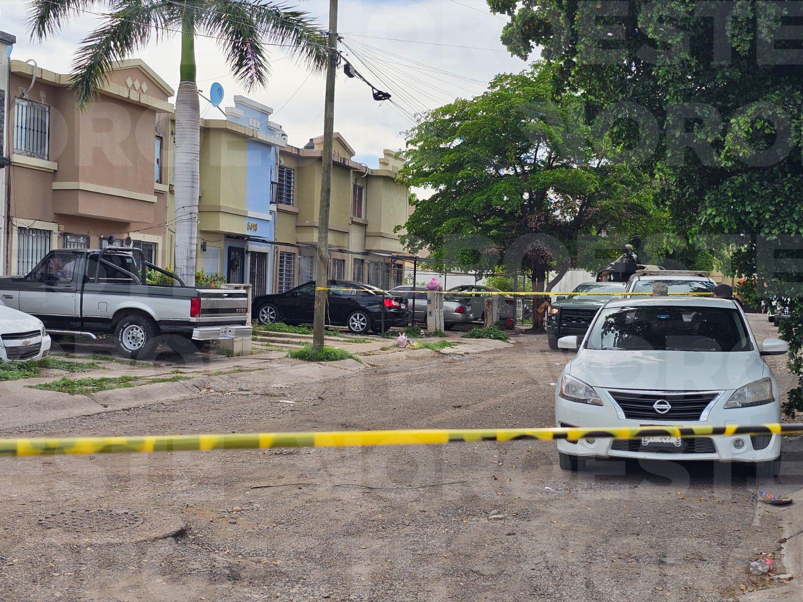 $!Ataque armado en Urbivilla del Prado deja a un hombre gravemente herido, al norte de Culiacán