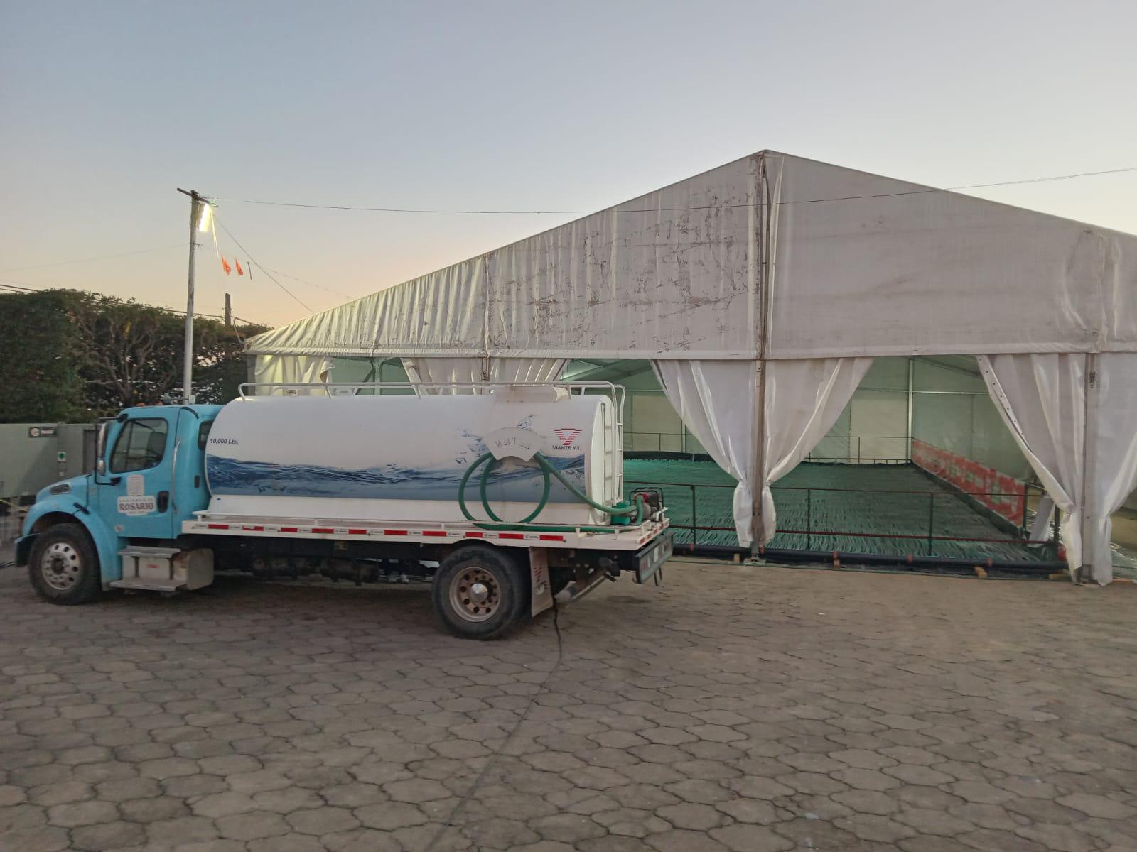 $!Se espera que durante el martes se empiece a congelar la pista de hielo en Rosario: Obras Públicas