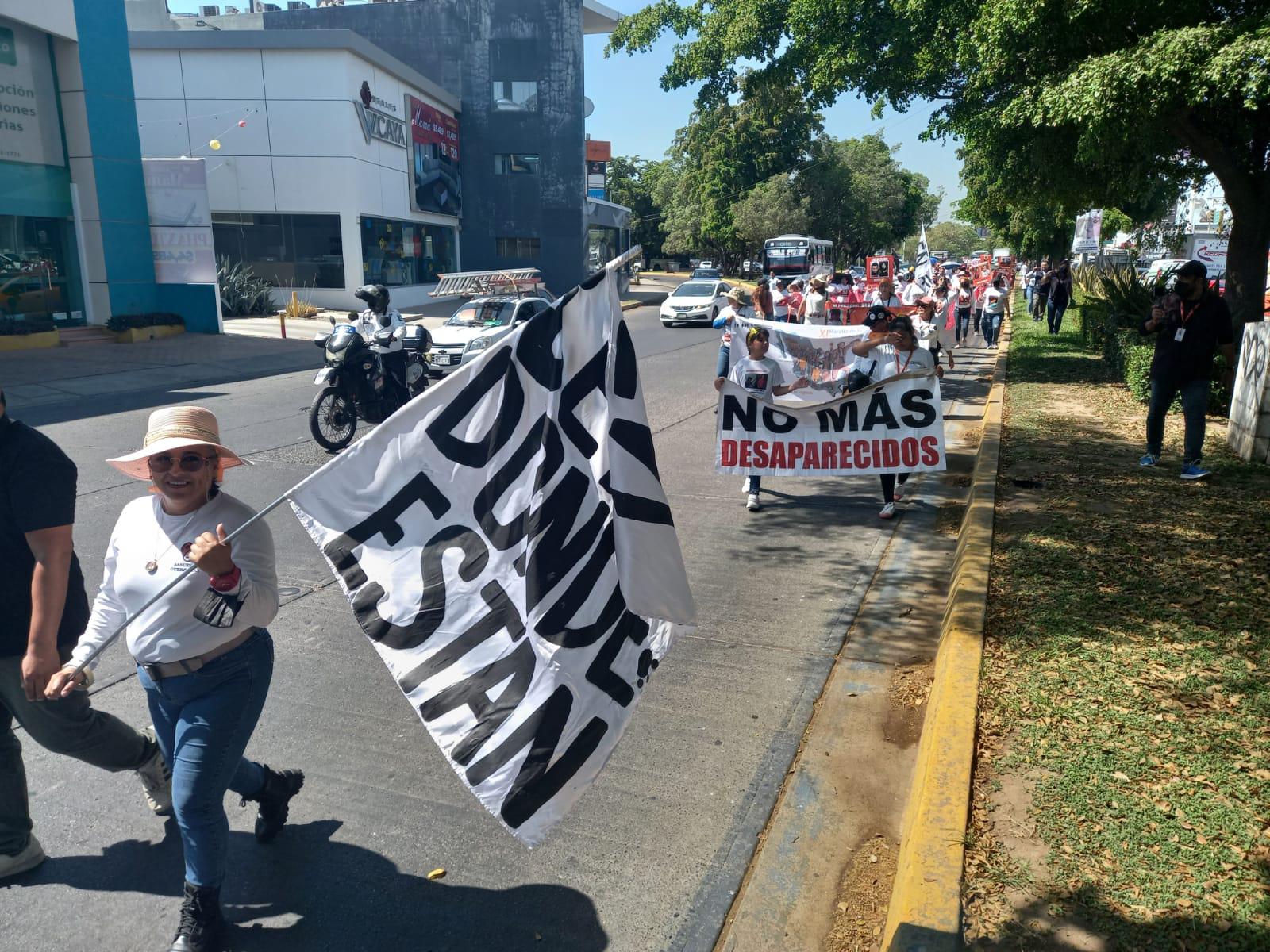 $!Familiares de personas desaparecidas marchan en el Día de las Madres en Culiacán