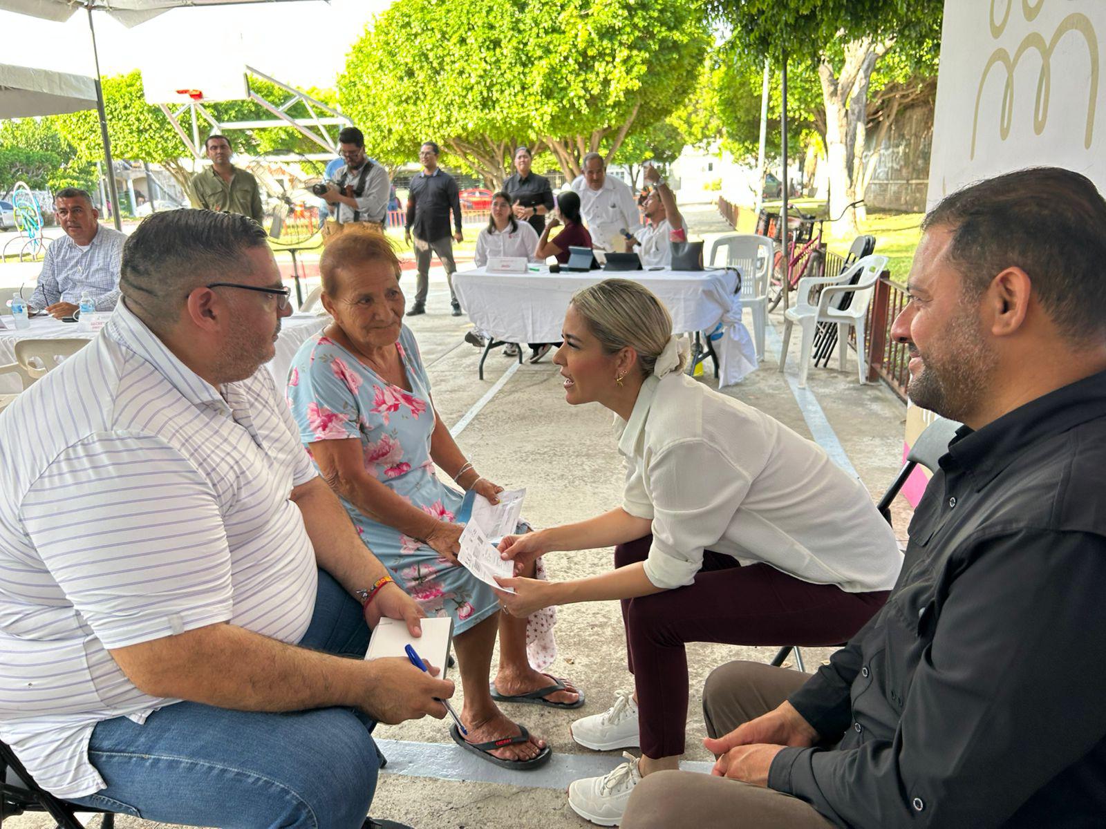 $!Servicios públicos, apoyos sociales y asesoría jurídica es lo más solicitado en la Salvador Allende
