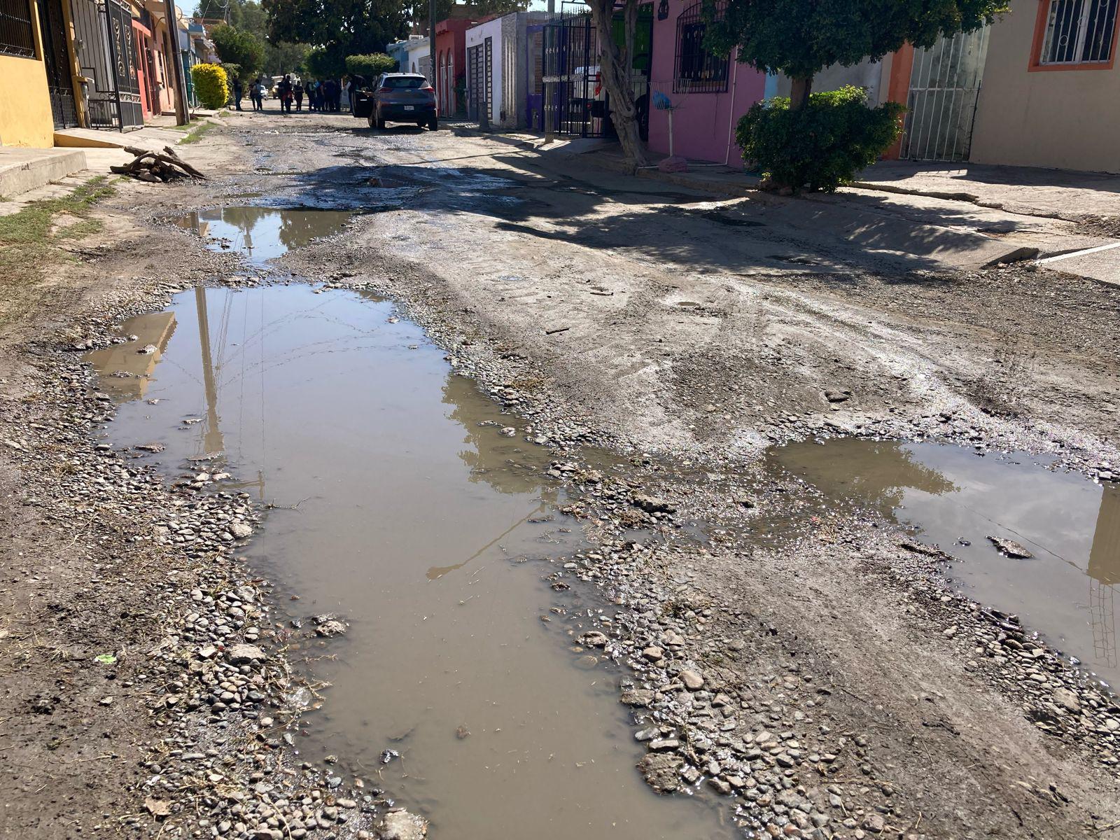 $!Inicia rehabilitación de red de drenaje colapsada en Hogar del Pescador