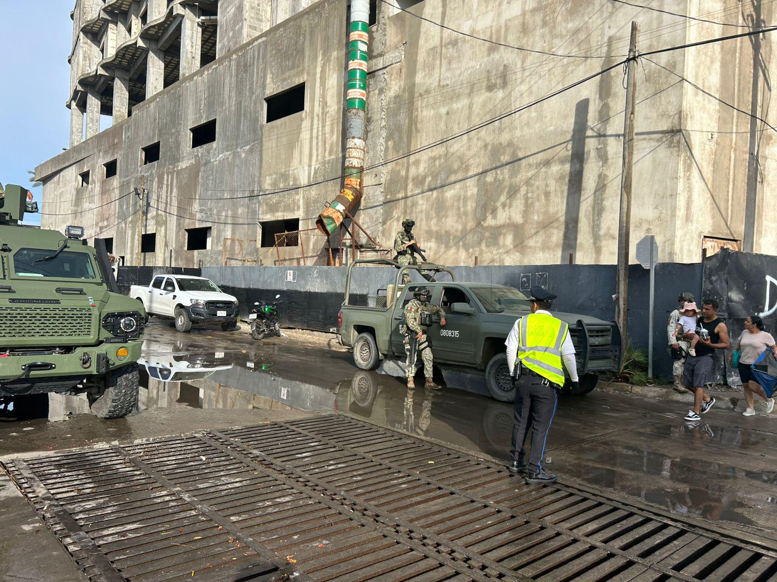 $!Con presencia militar y policial se prepara desfile cívico por la Independencia de México en Mazatlán