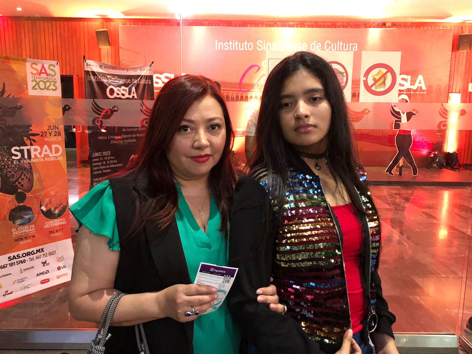 $!Fátima Iribe y Paula Castro.