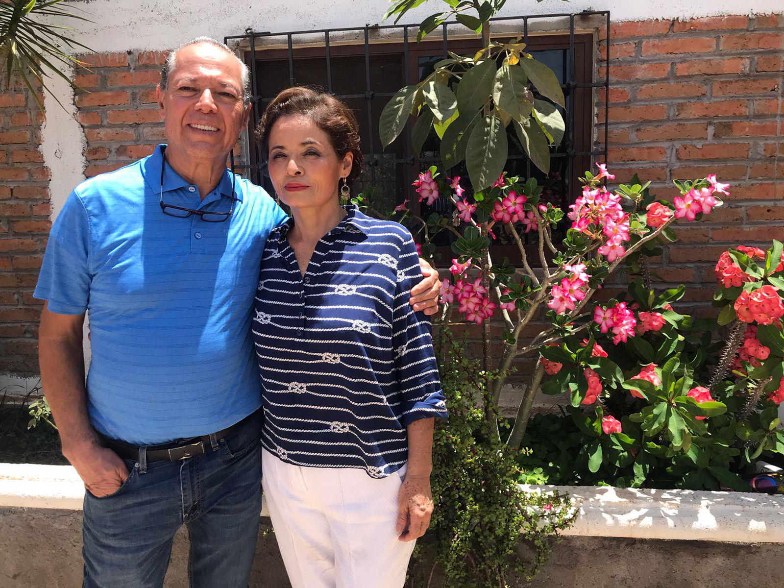 $!Benito Arturo Niebla y su esposa Iliana López.