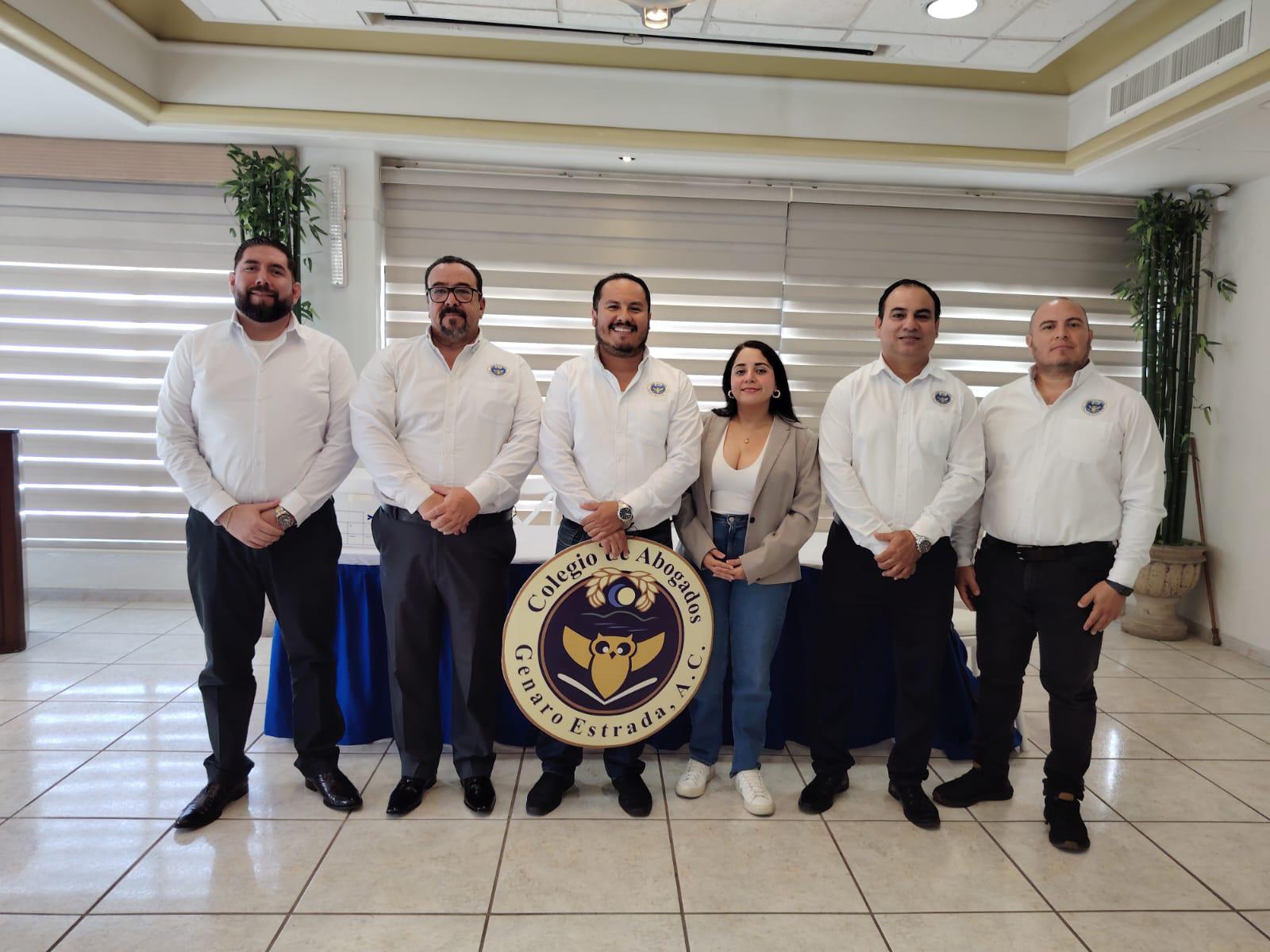 $!Abel Flores Lugo, vicepresidente; Cesar Rodríguez Velázquez, secretario; Martin Luis Morales Acuña, presidente; Gabriela Lizárraga Zuñiga, tesorera; Omar Verdugo Flores secretario suplente, y José Octavio Pardo Alarcón, tesorero suplente.