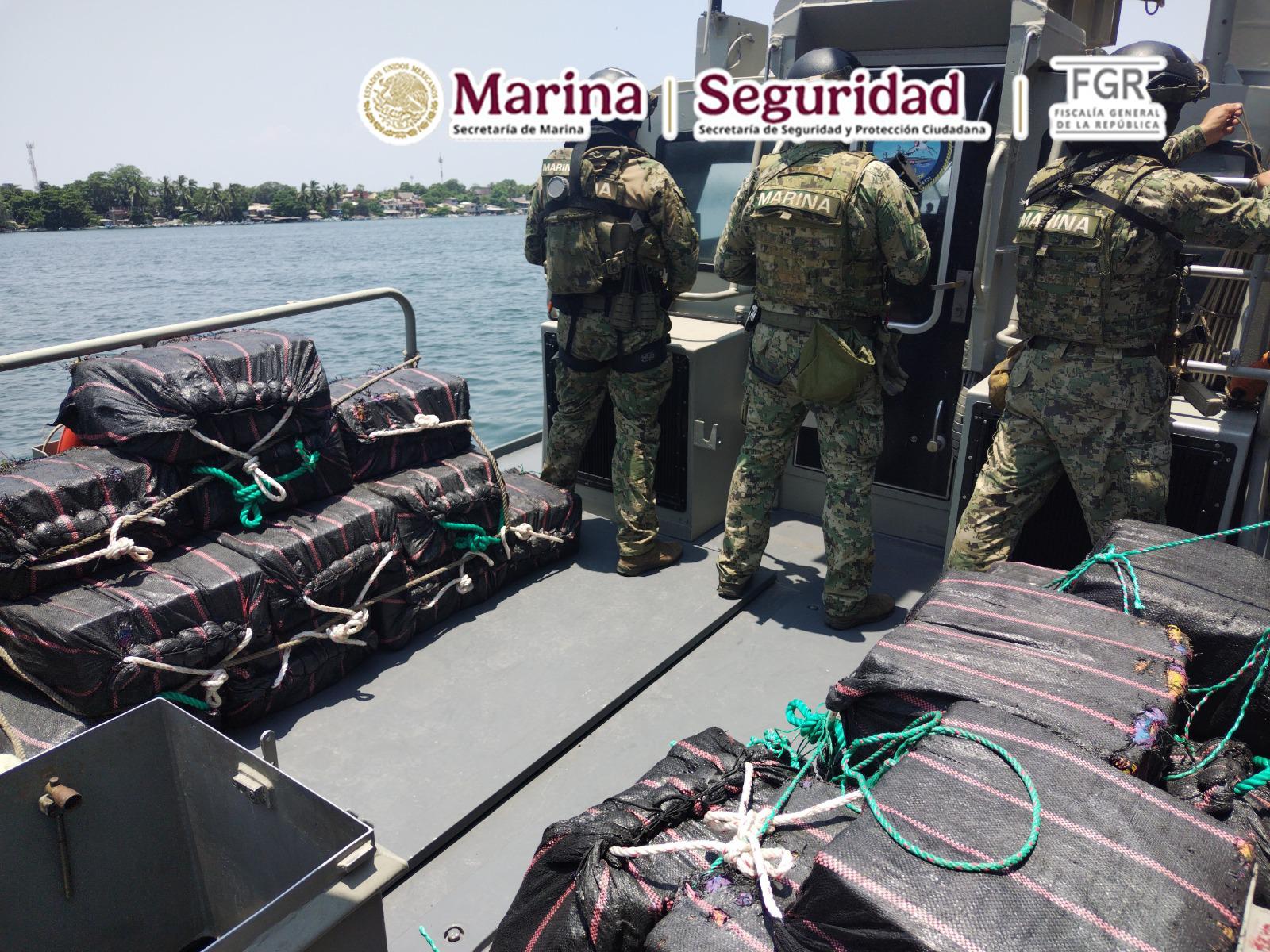 $!Asegura Marina más de 1.6 toneladas de cocaína frente a costas de Michoacán