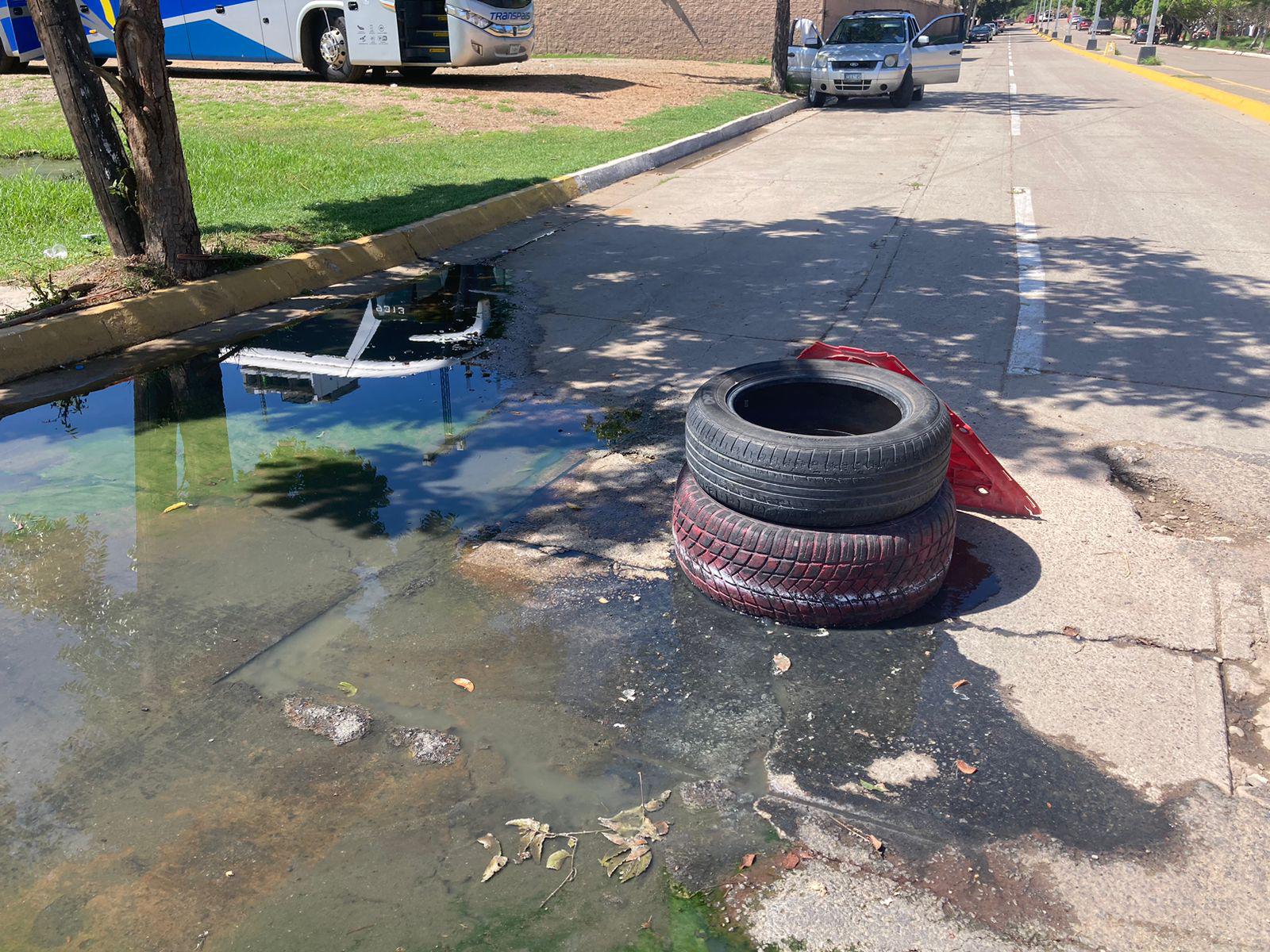 $!Recibe zona de Cerritos, en Mazatlán, descargas de aguas residuales