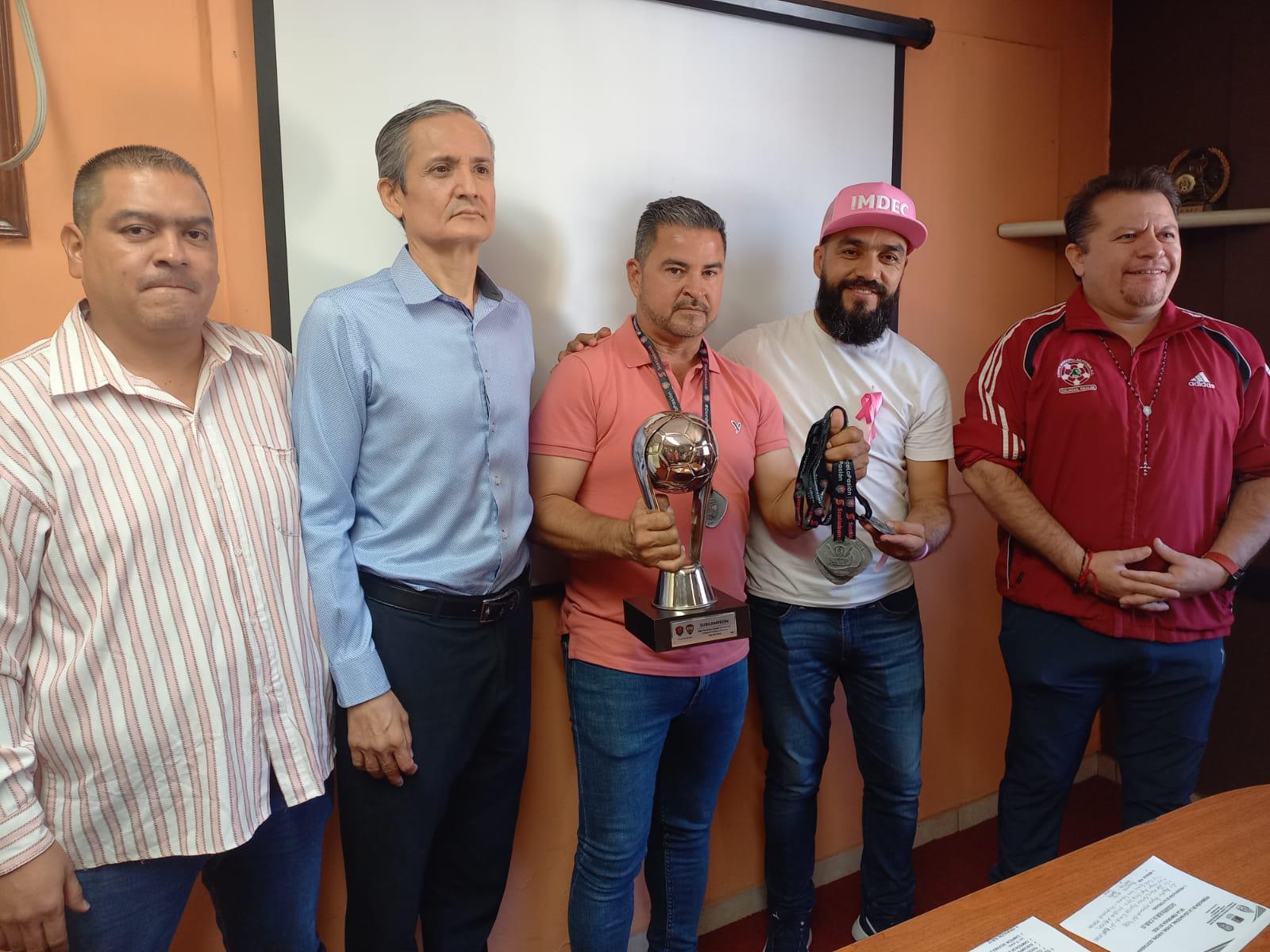 $!Premian a lo mejor de la Liga Nacional de Futbol Varonil Sub 13 y Sub 15