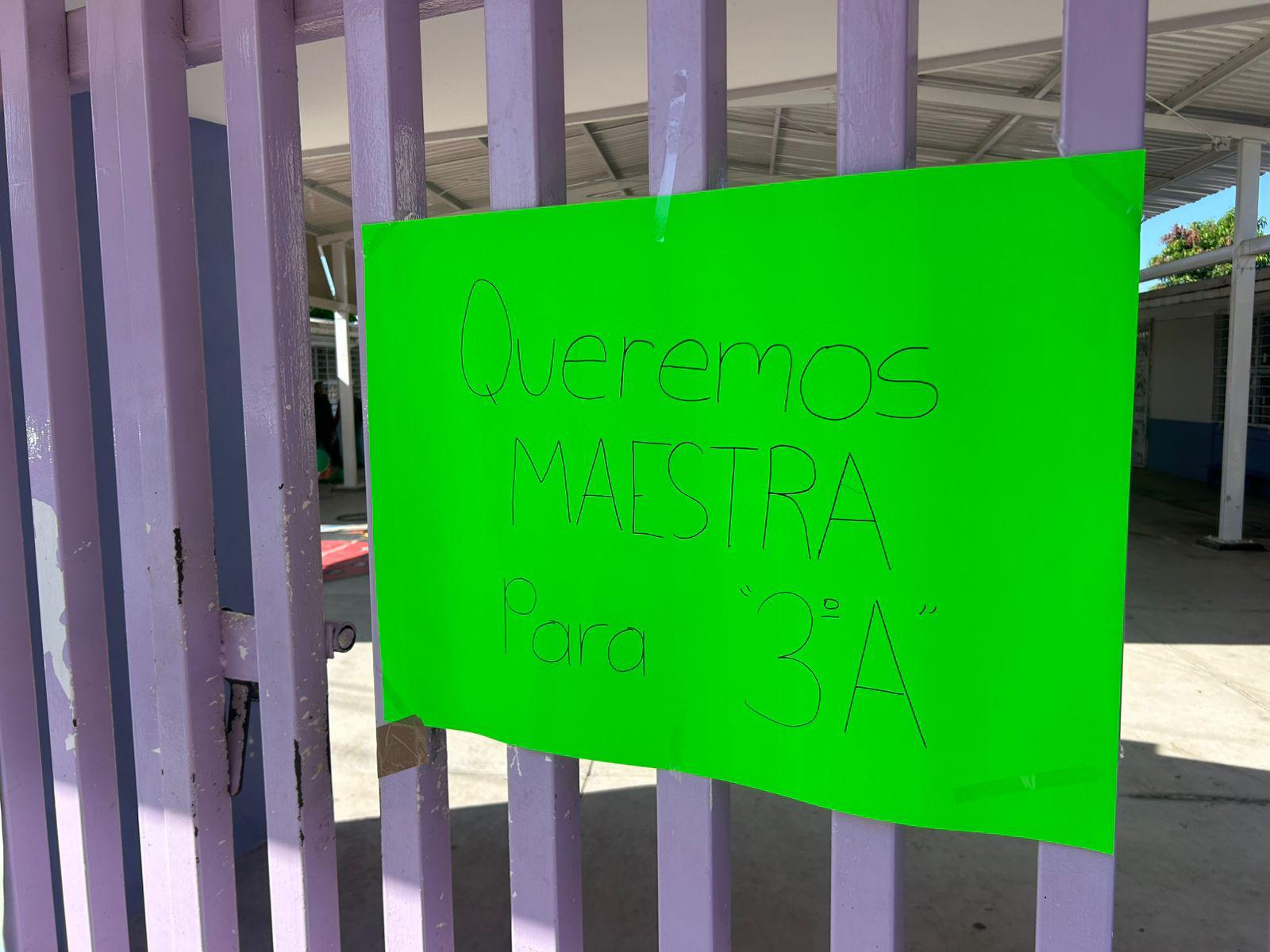 $!Exigen padres de familia del Jardín de Niños ‘Edith Lara Evain’ pronta asignación de docente