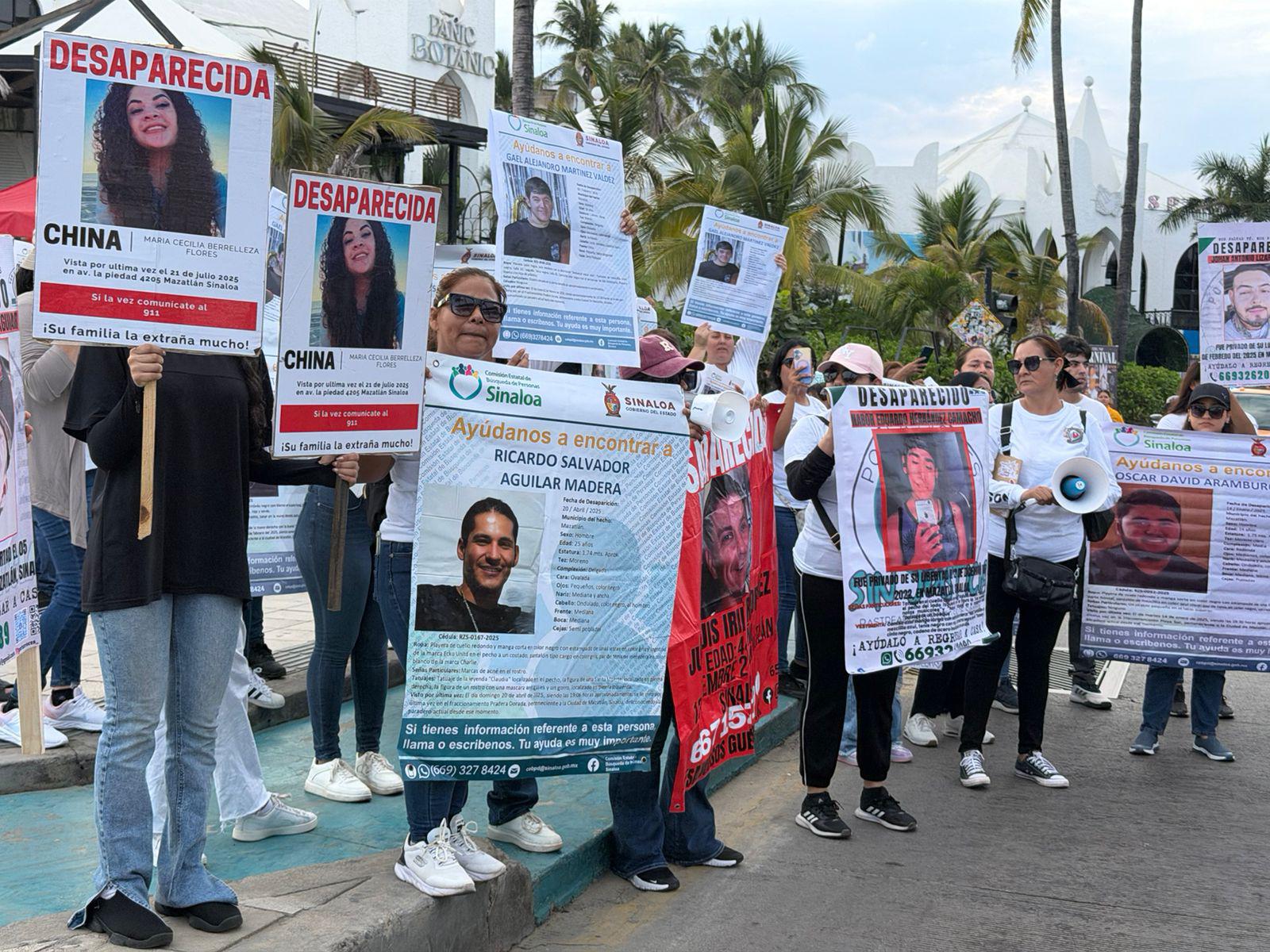$!‘Es una burla para todos nosotros’, señalan familiares de desaparecidos en Mazatlán ante falta de respuestas