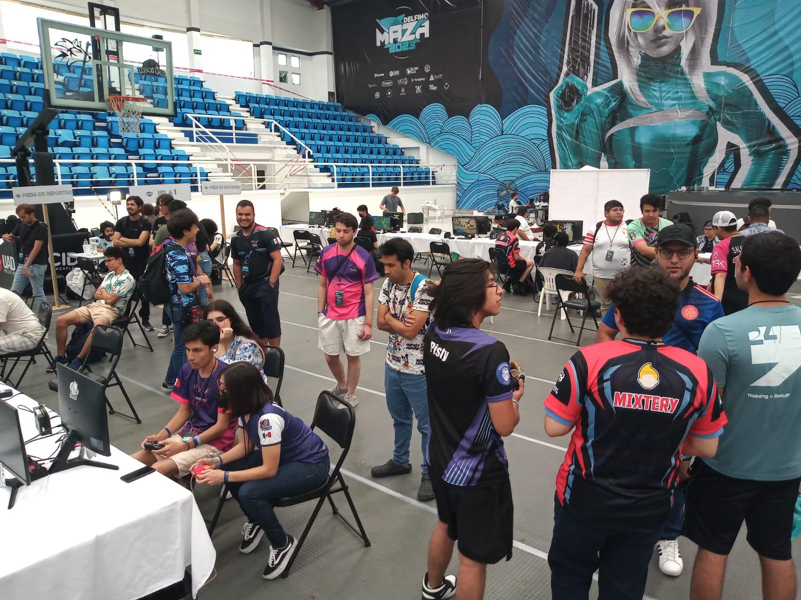 $!Disfrutan gamers edición 2023 del Delfino Maza