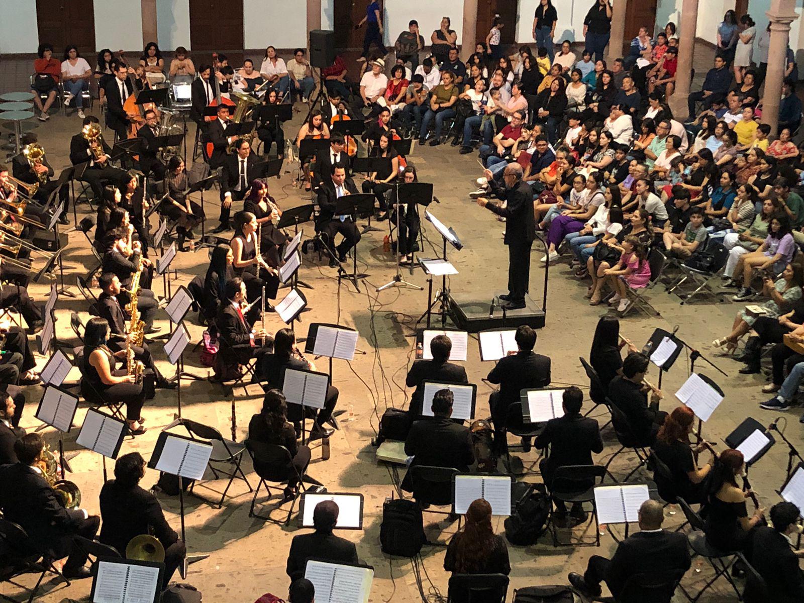 $!El concierto tuvo una gran afluencia.