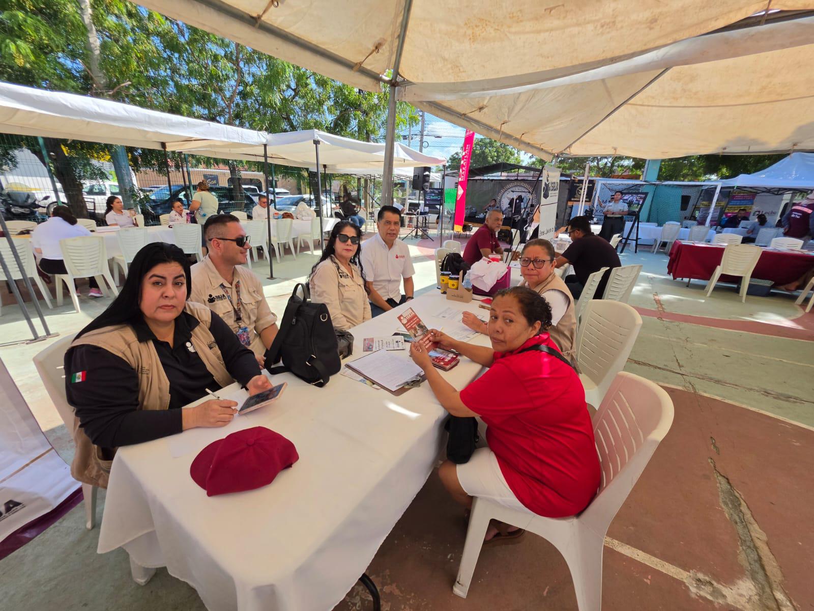 $!Llevan atenciones y servicios a las Jornadas de Paz a la colonia El Venadillo