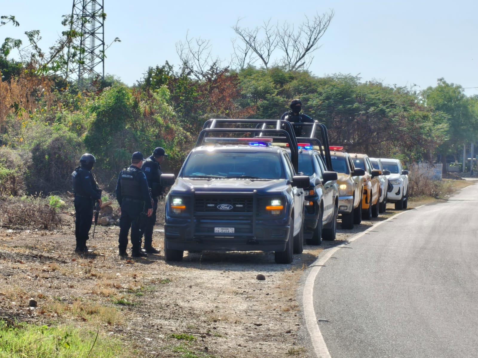 $!Autoridades acuden a atender reporte de derrumbe en mina de Rosario