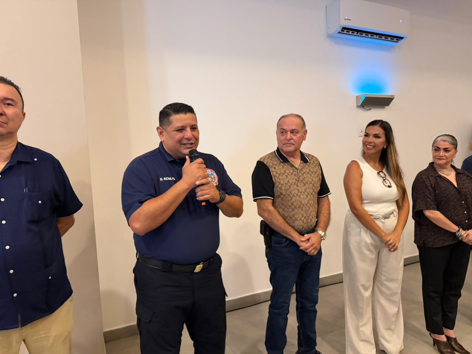 $!Sector hotelero de Mazatlán reconoce a Bomberos Voluntarios en su día