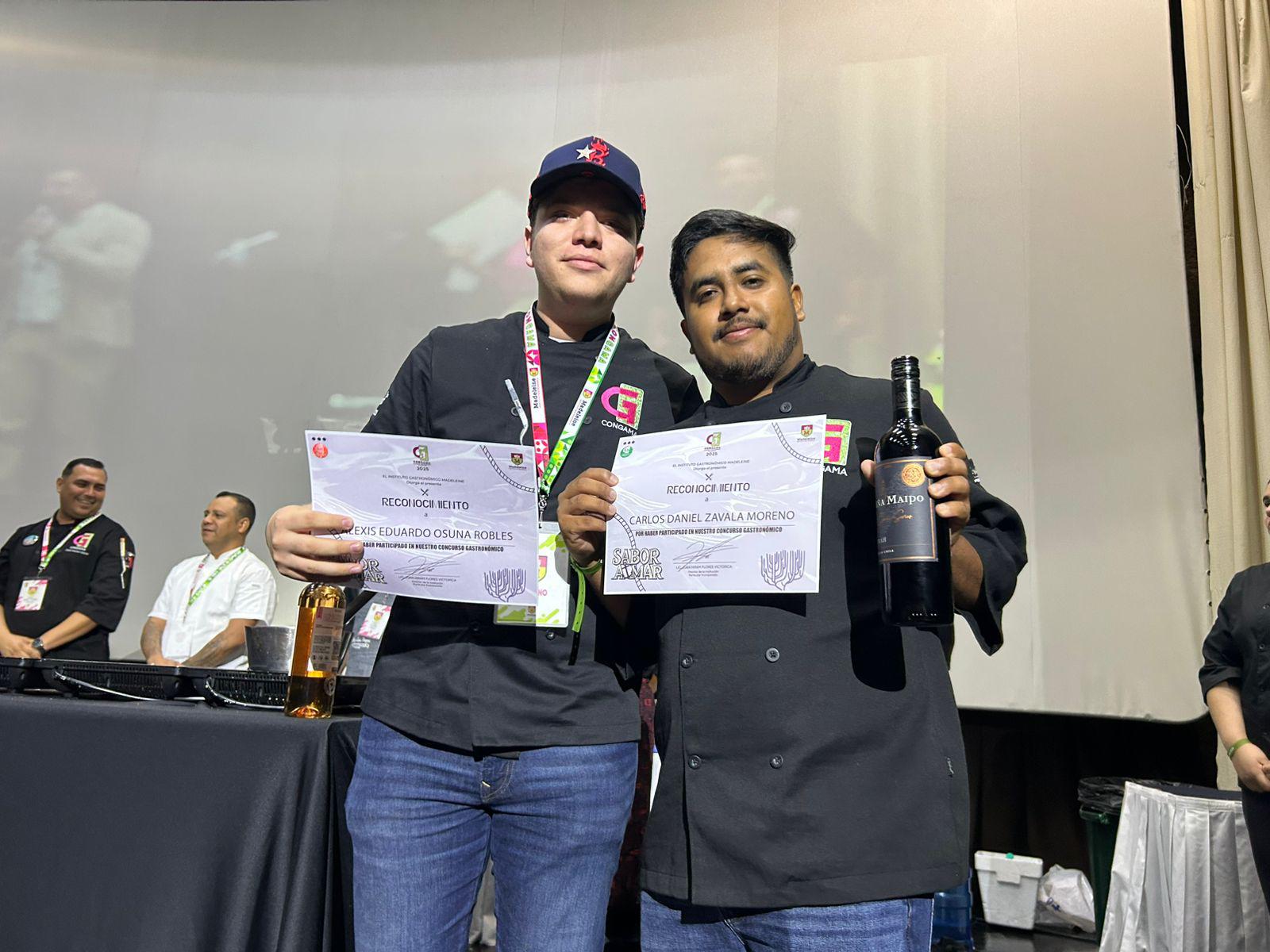 $!Saúl y David conquistan el concurso gastronómico ‘Sabor a Mar’ con talento y creatividad