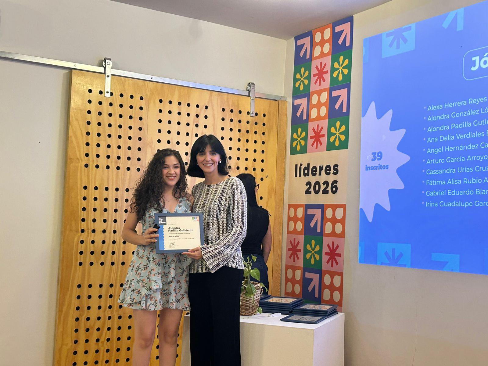 $!Concluyen jóvenes ciclo en programa ‘Líderes 2026’ en la Casa del Maquío