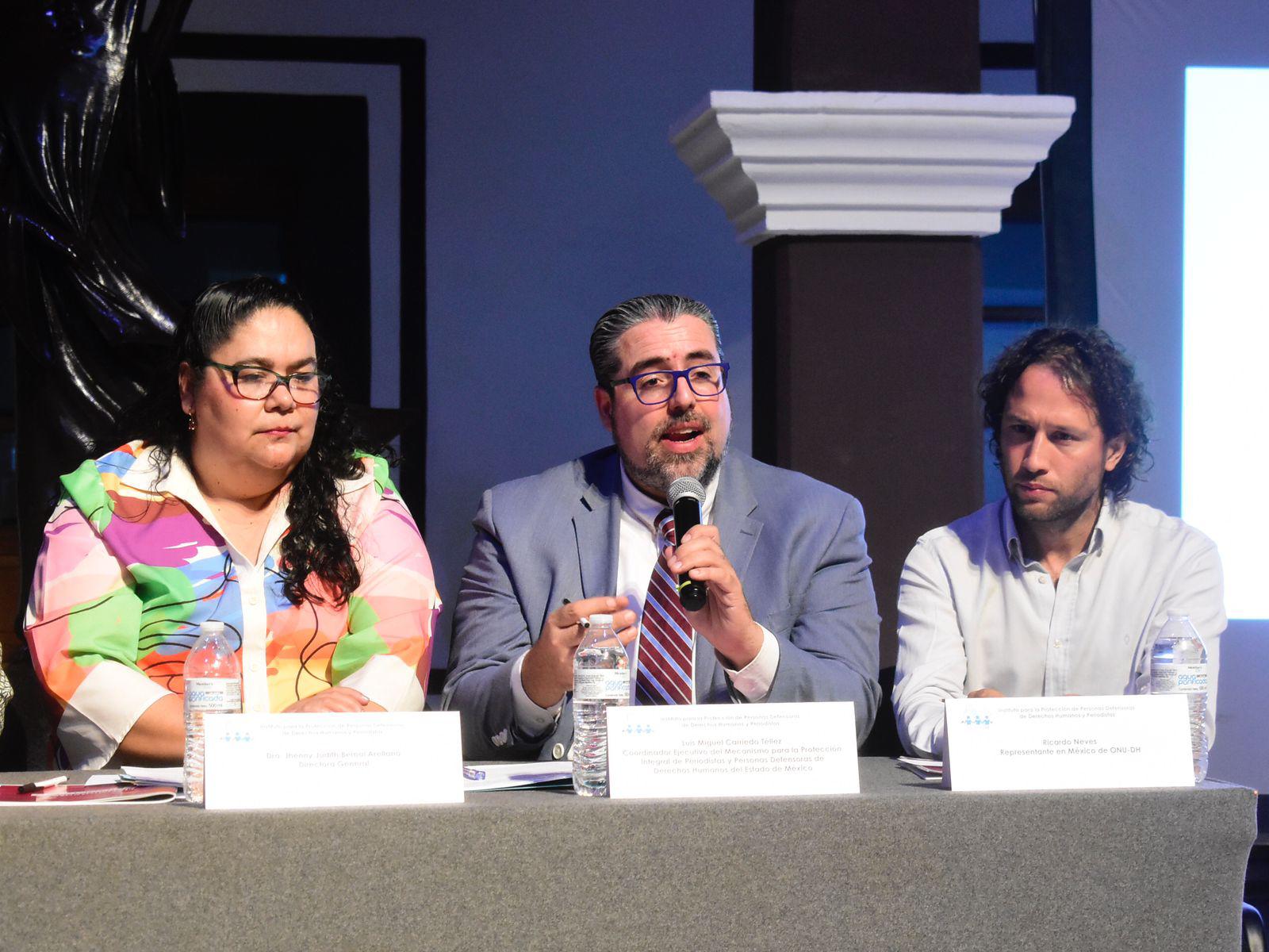 $!Informar sobre mecanismos de protección, estrategia para dar seguridad a periodistas, plantean en conversatorio