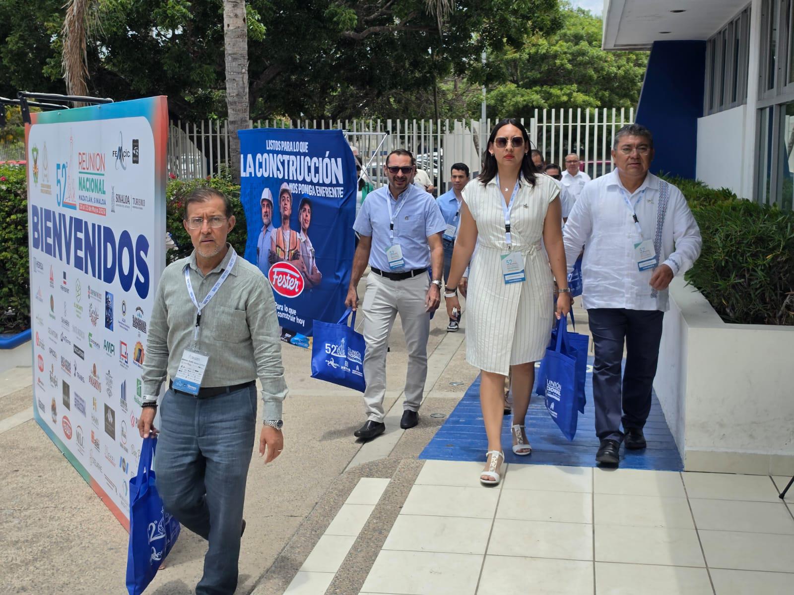 $!Mazatlán es un ejemplo de potencial de edificación vertical, pese a los múltiples retos que enfrenta: FMCIC