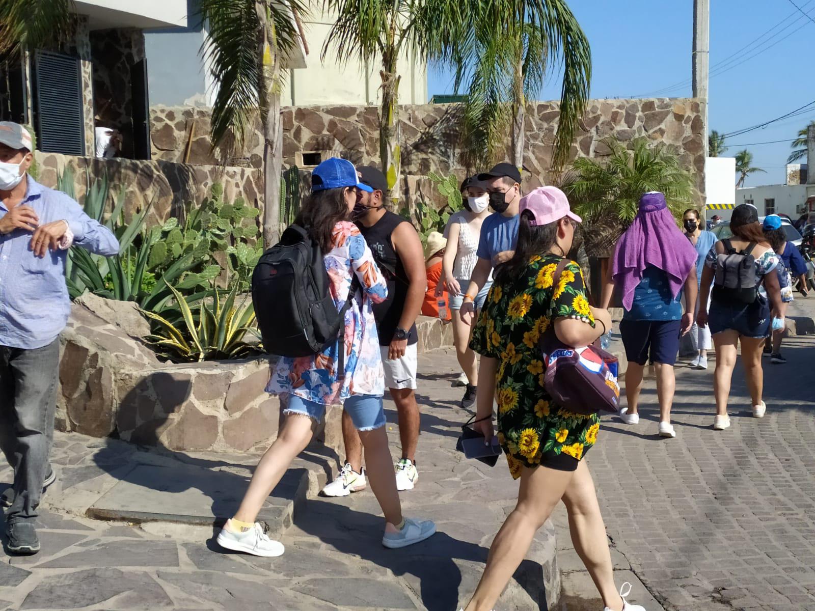 $!Mazatlán atrae a los turistas no solo por sus playas o malecón, sino también por atractivos naturales como el faro