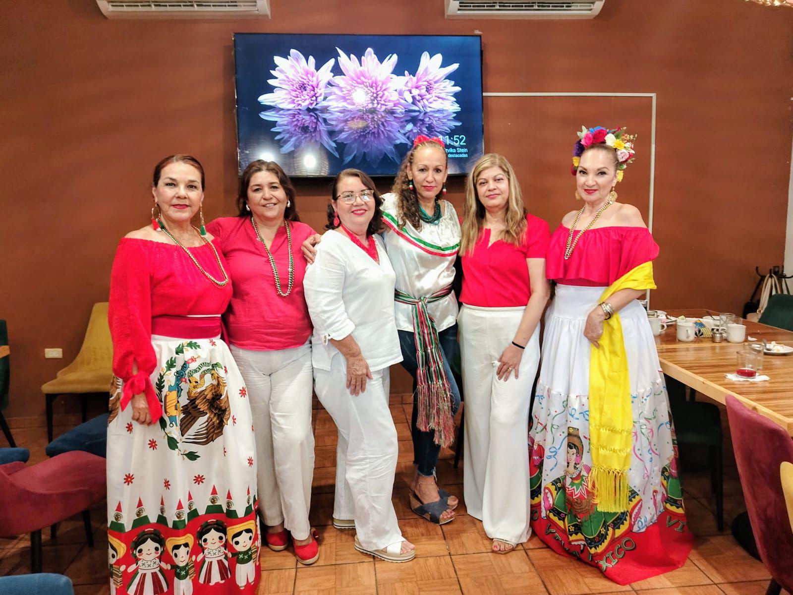 $!Erika Caballero, Any Arroyo, Ofelia Medina, Aída Valdez, Irma Bustamante, Martha Aguilar.