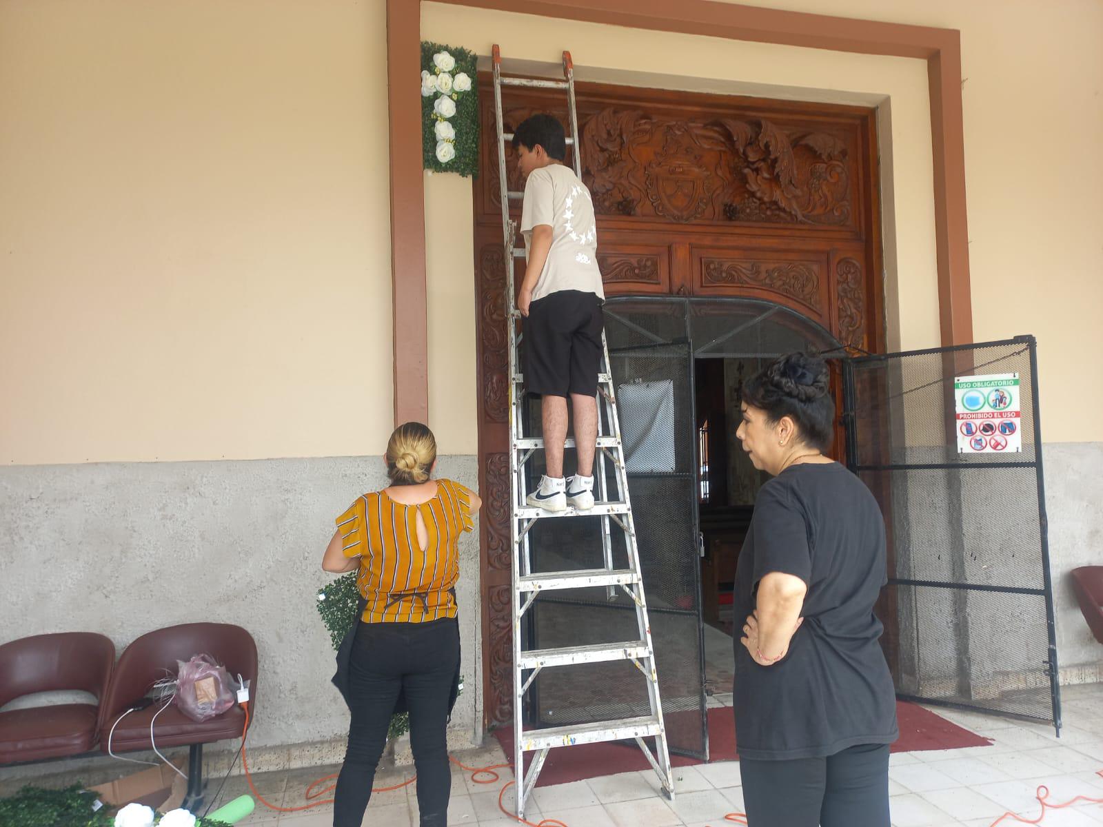 $!Parroquia de la Juárez celebra con nuevo retablo fiestas patronales