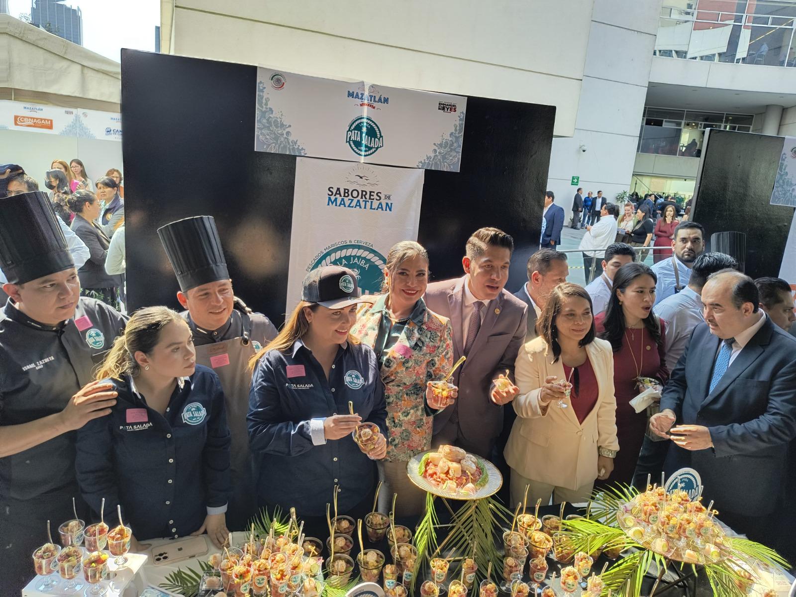 $!Al son de la tambora, llega muestra gastronómica mazatleca al Senado de la República