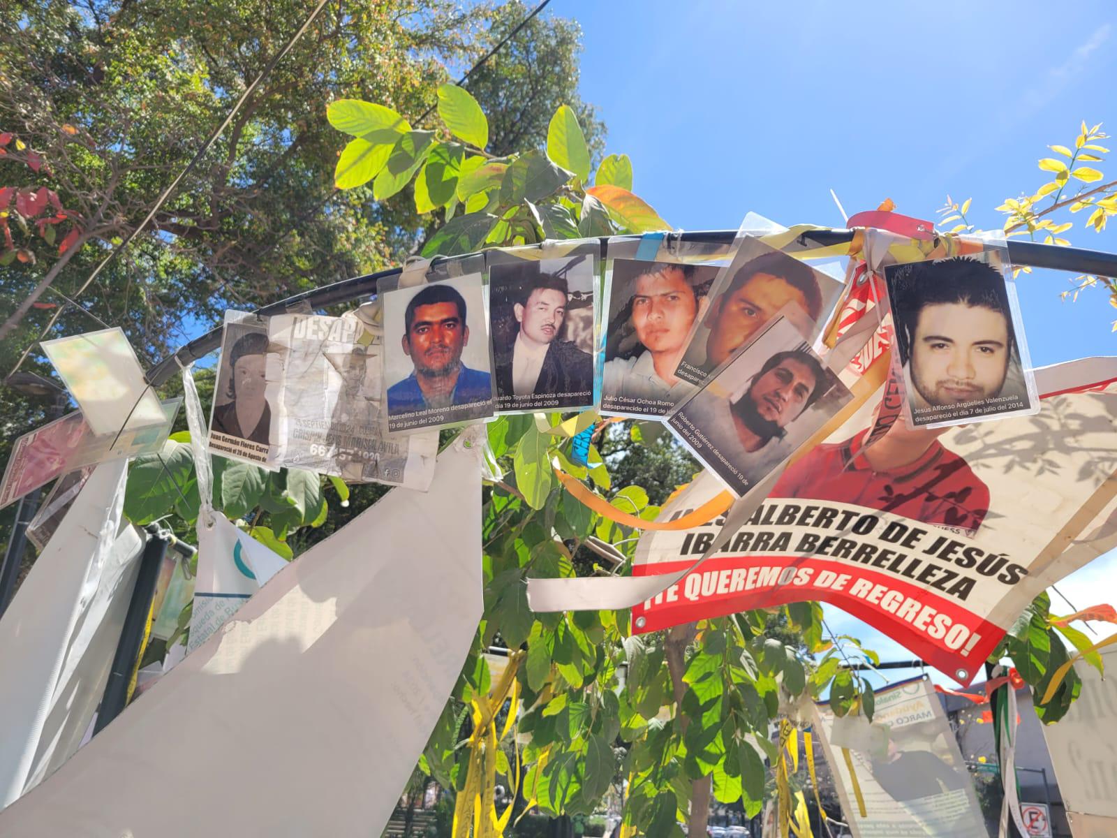 $!Árbol de la Esperanza, para los desaparecidos, luce vandalizado en Culiacán