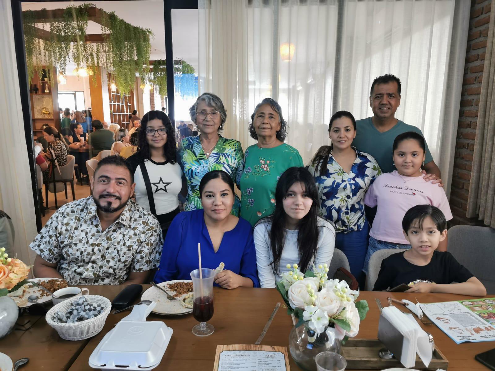 $!Aimé López, María Beltrán, Sara Gutiérrez, Esther Esparza, Alonso Gutiérrez, Nicole Gutiérrez, Benito de la Cruz, Mariana Soto, Alana y Máximo de la Cruz.