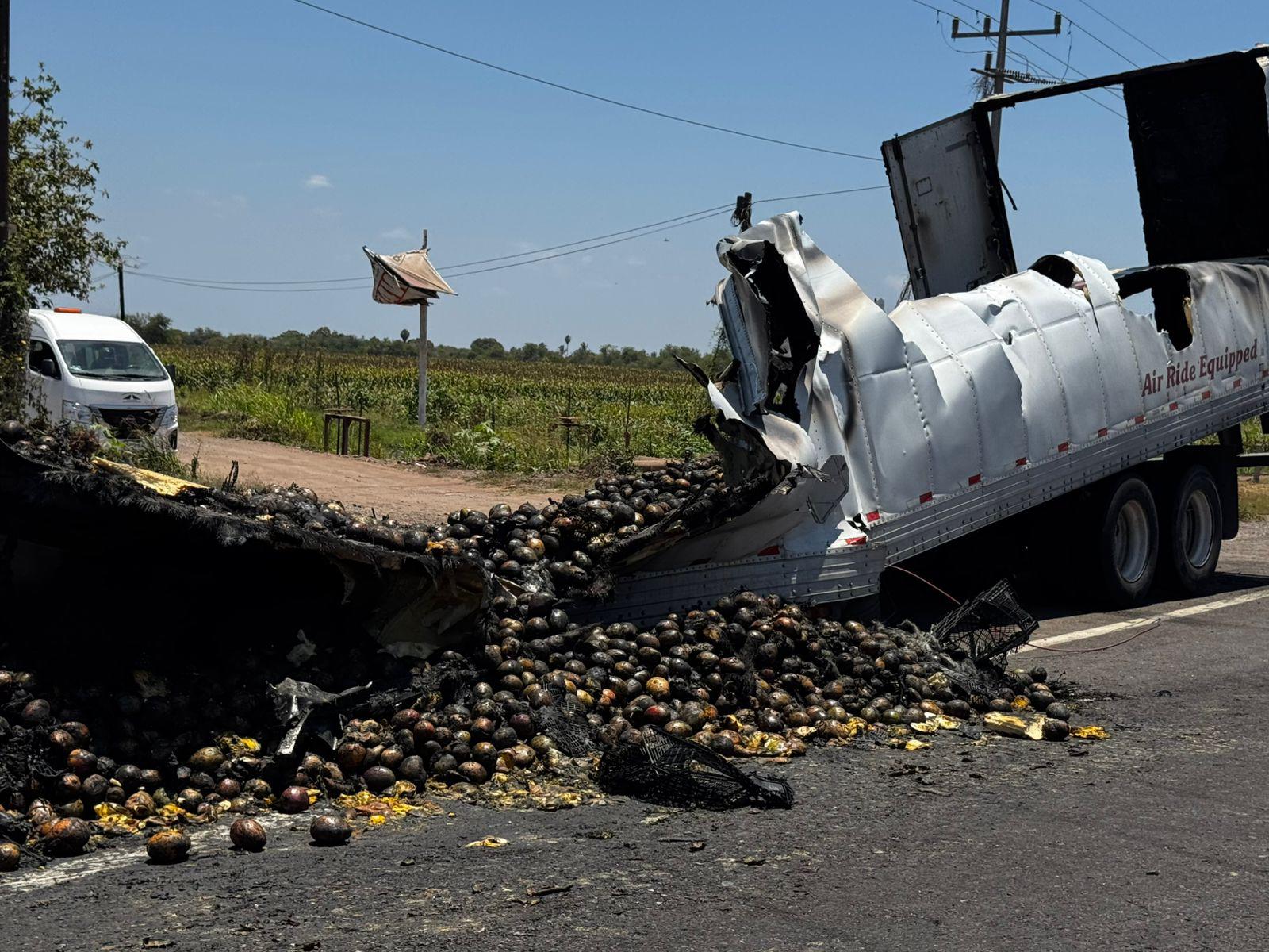 $!Bloqueo en la Culiacán-Mazatlán fue a un kilómetro de una base de la Guardia Nacional
