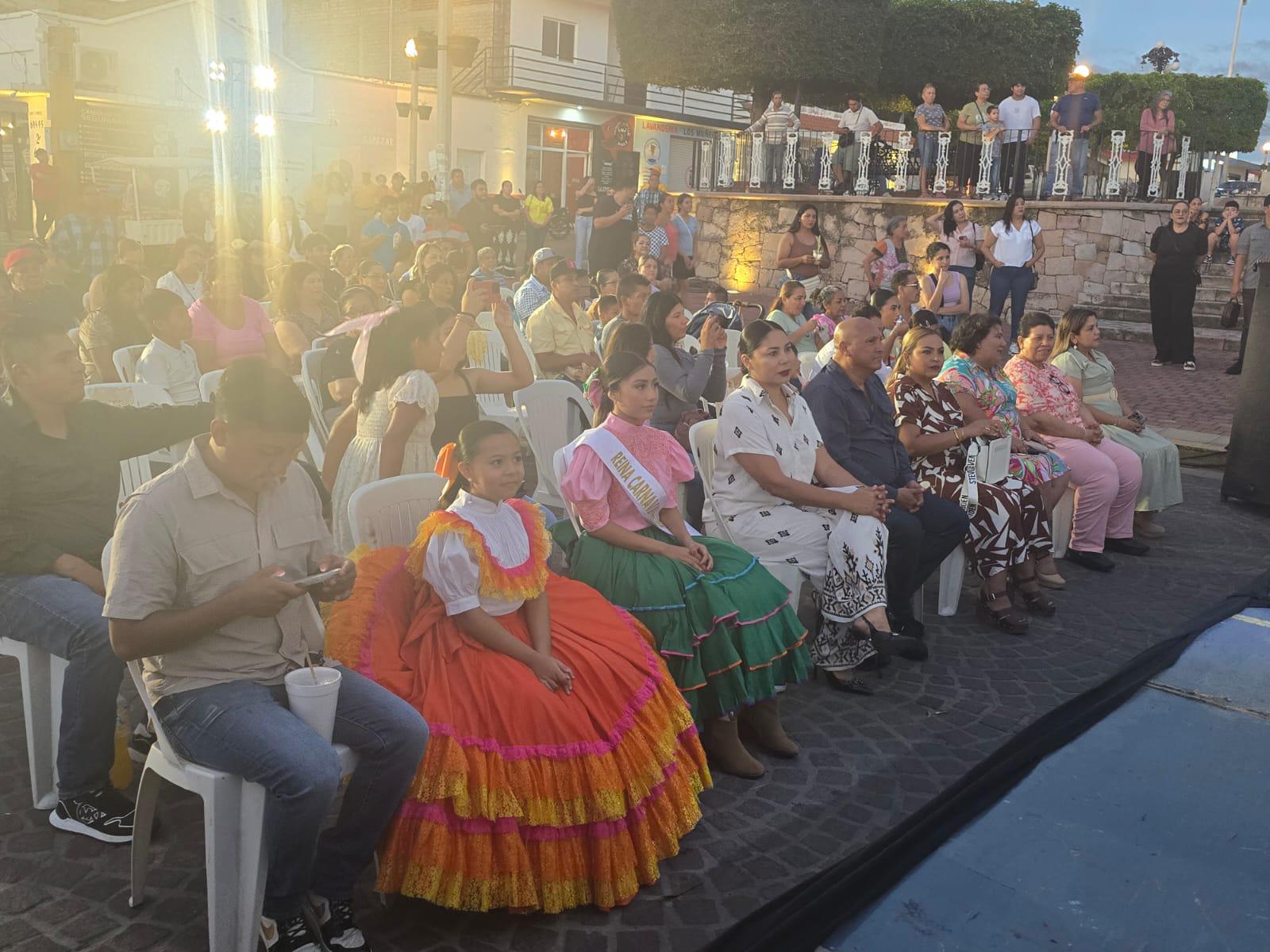 $!Con espectáculo cultural, música y la ausencia de la Alcaldesa, celebran 370 años de fundación de El Rosario