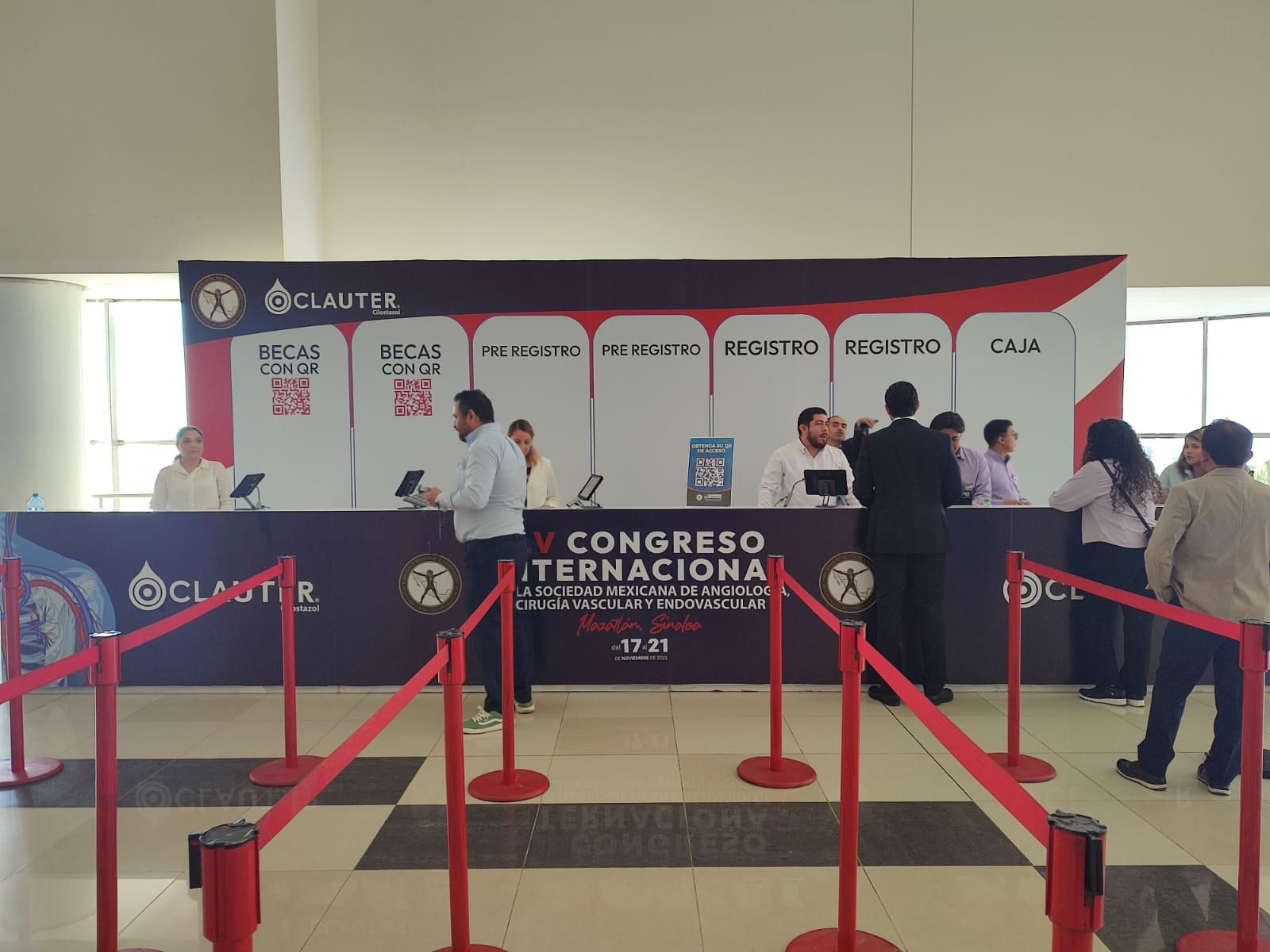 $!Es Mazatlán sede de congreso internacional de cientos de especialistas médicos