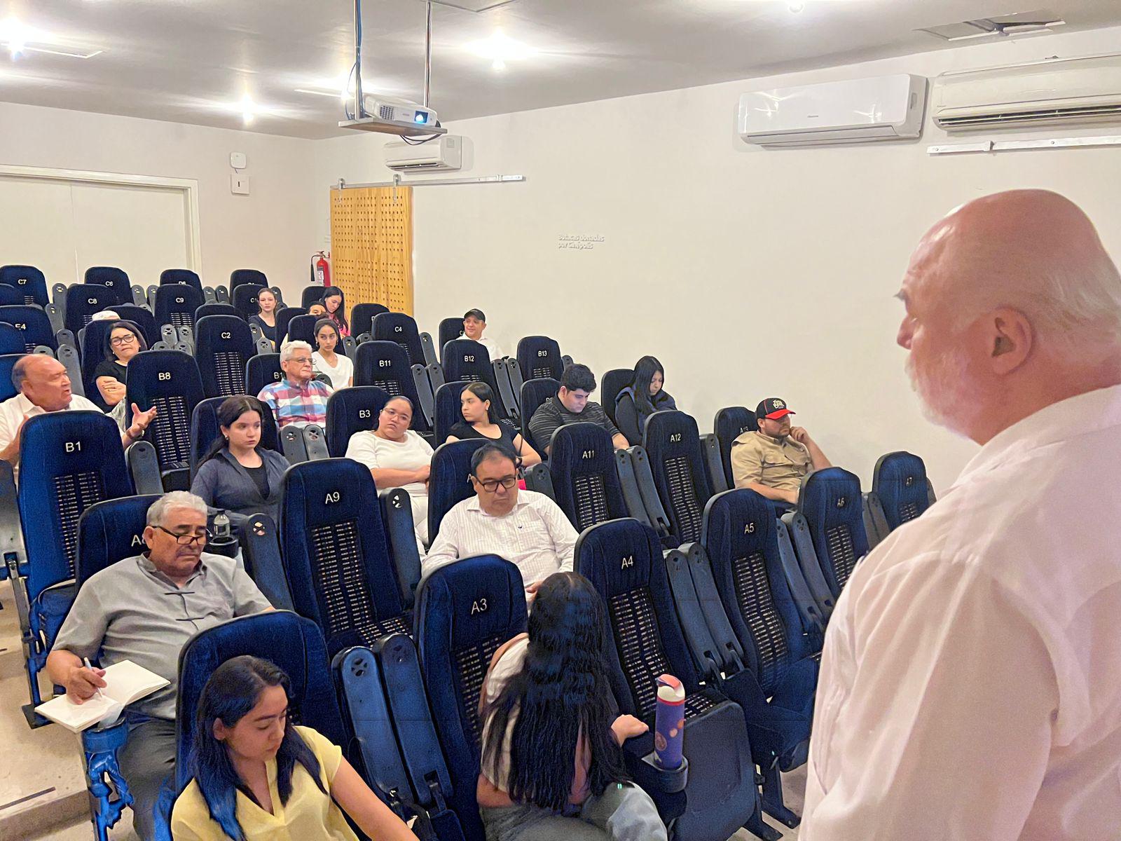 $!‘O se activan o la van a pagar muy caro’: Manuel Clouthier urge a jóvenes a tomar las riendas de México