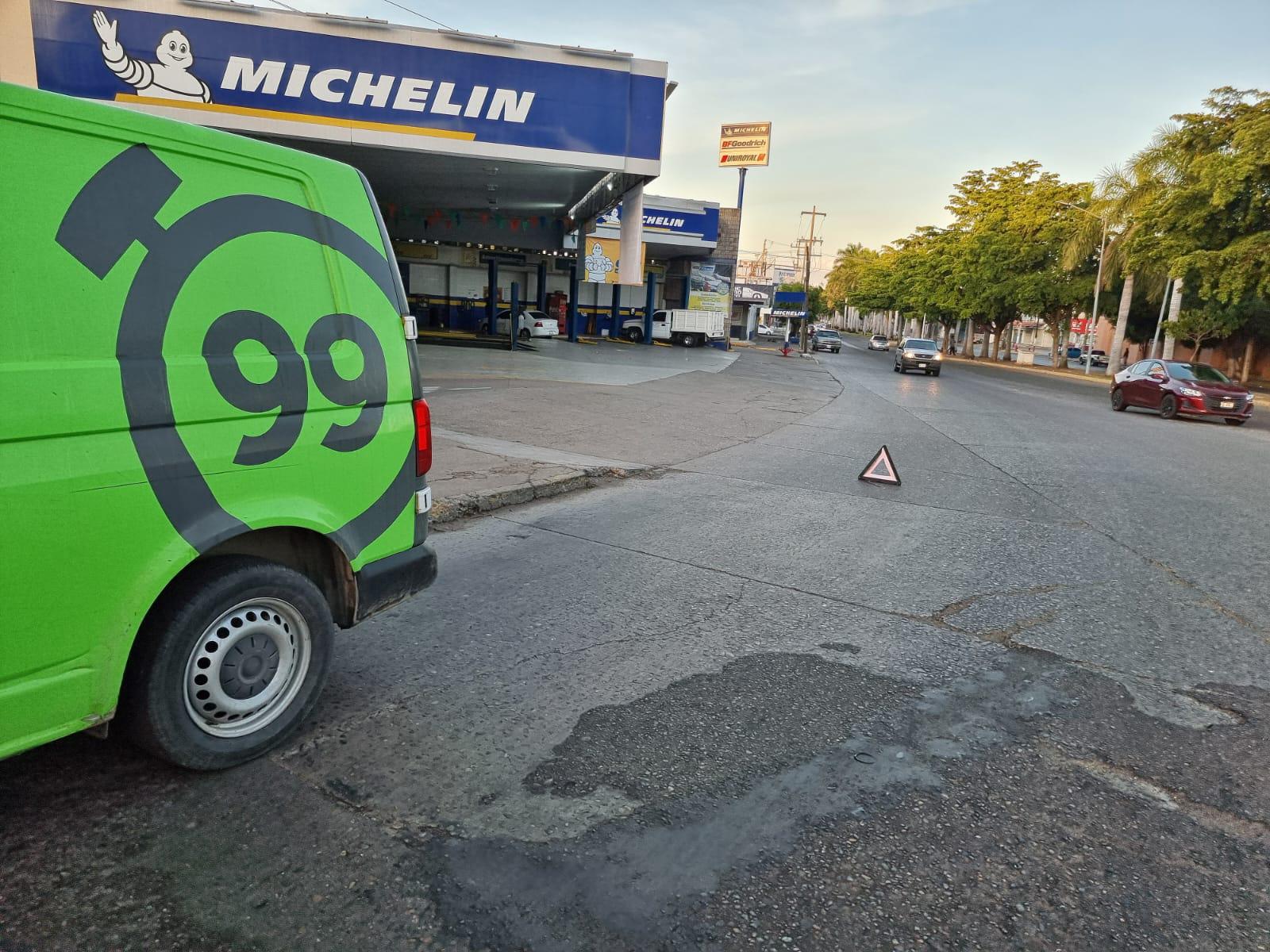 $!Otra vez, arrojan ponchallantas en Culiacán