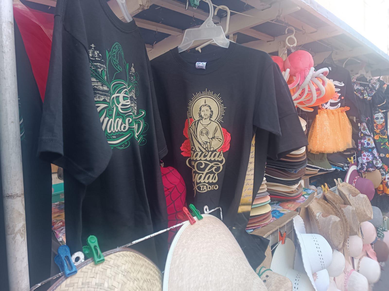 $!En el Mercado Pino Suárez festejan al Santo de las Causas Difíciles