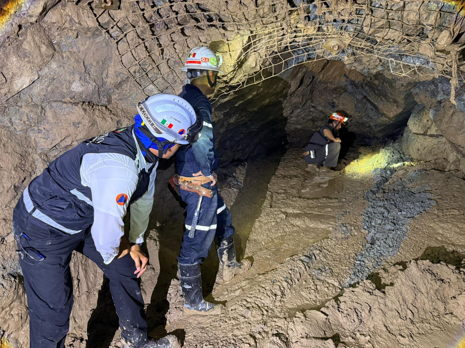 $!Minero Isidro Beltrán cumple 22 días atrapado en la mina Santa Fe, en Rosario