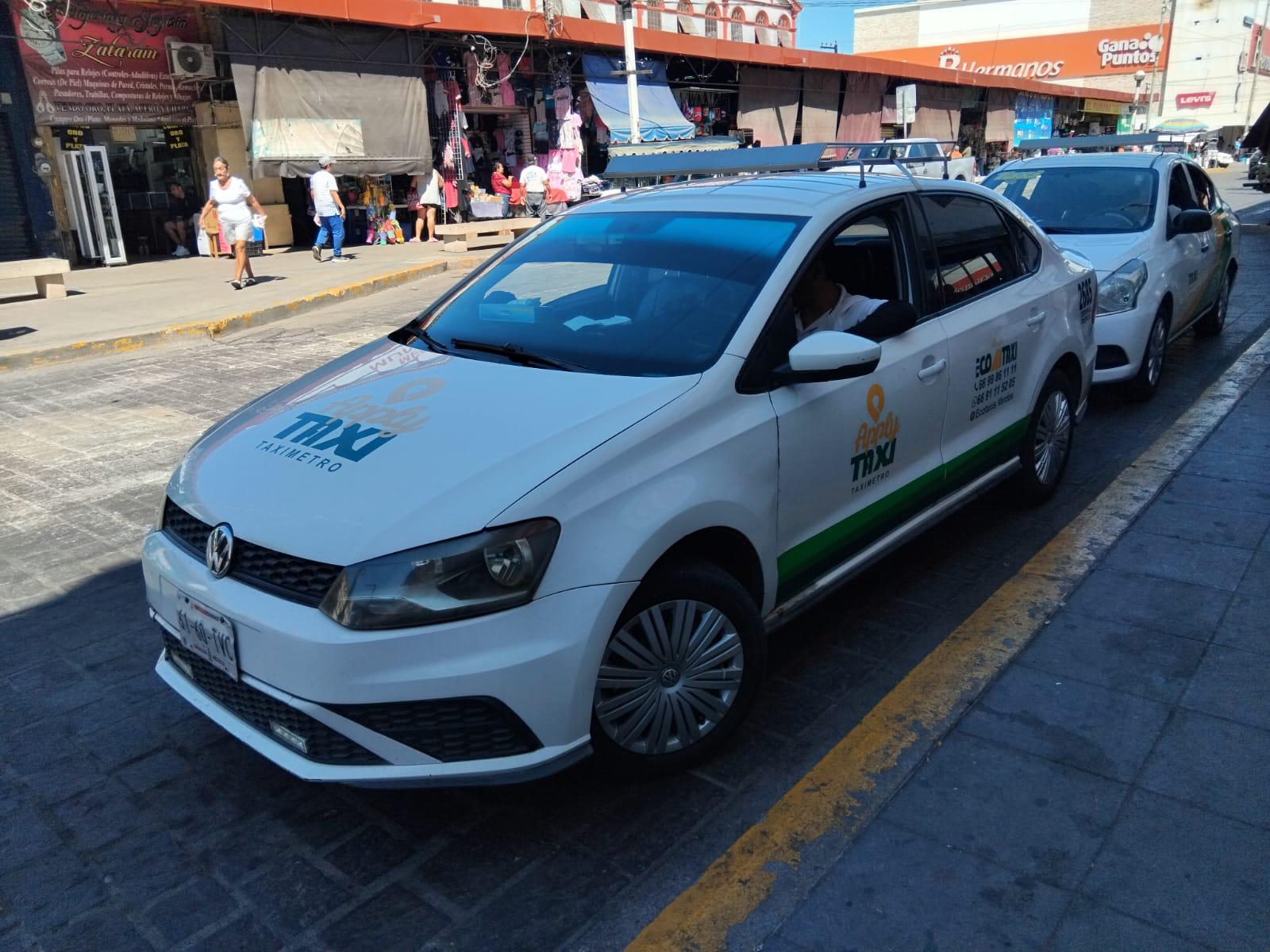 $!Se mantienen a la expectativa transportistas de Mazatlán previo a Semana Santa