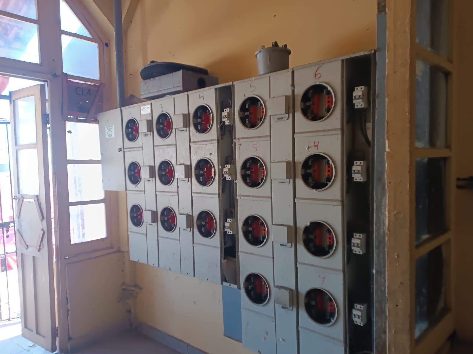 $!Avanza 70% modernización eléctrica del mercado Pino Suárez en Mazatlán