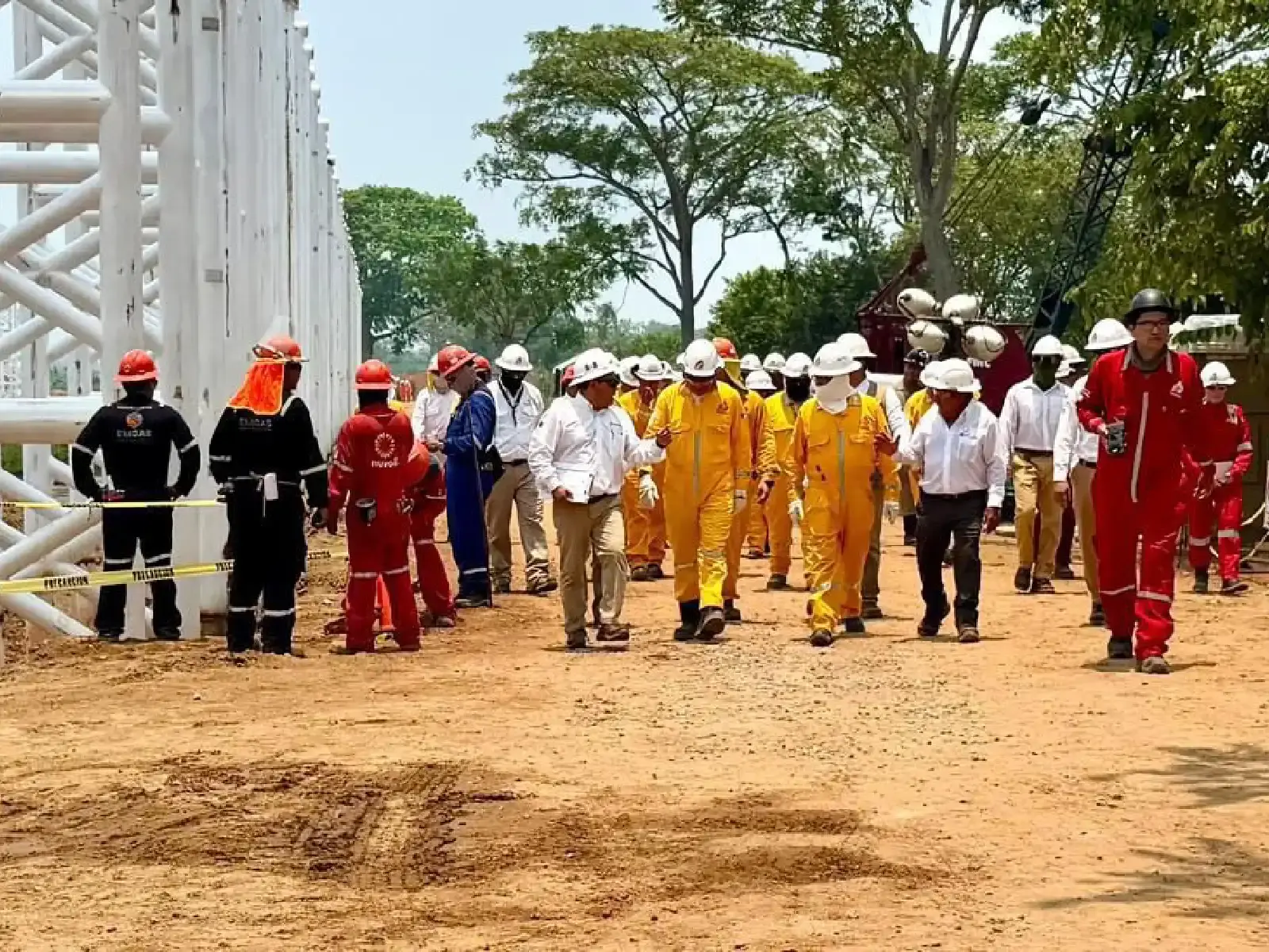$!Carpio Fragoso inicia supervisiones en campo en Tabasco a dos días de asumir la dirección general de Pemex