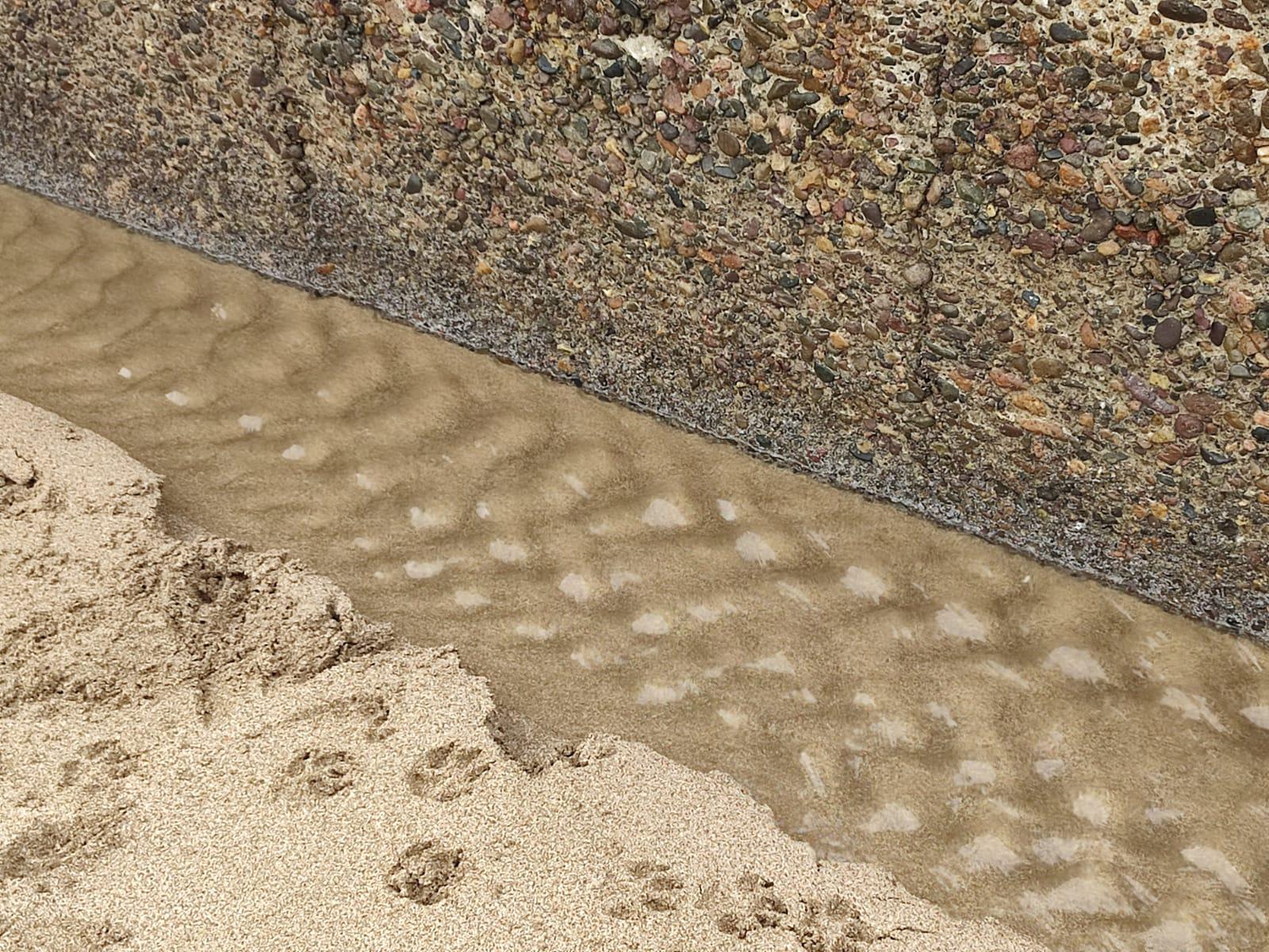 $!Persiste el escurrimiento de agua en el dren de Olas Altas, en Mazatlán