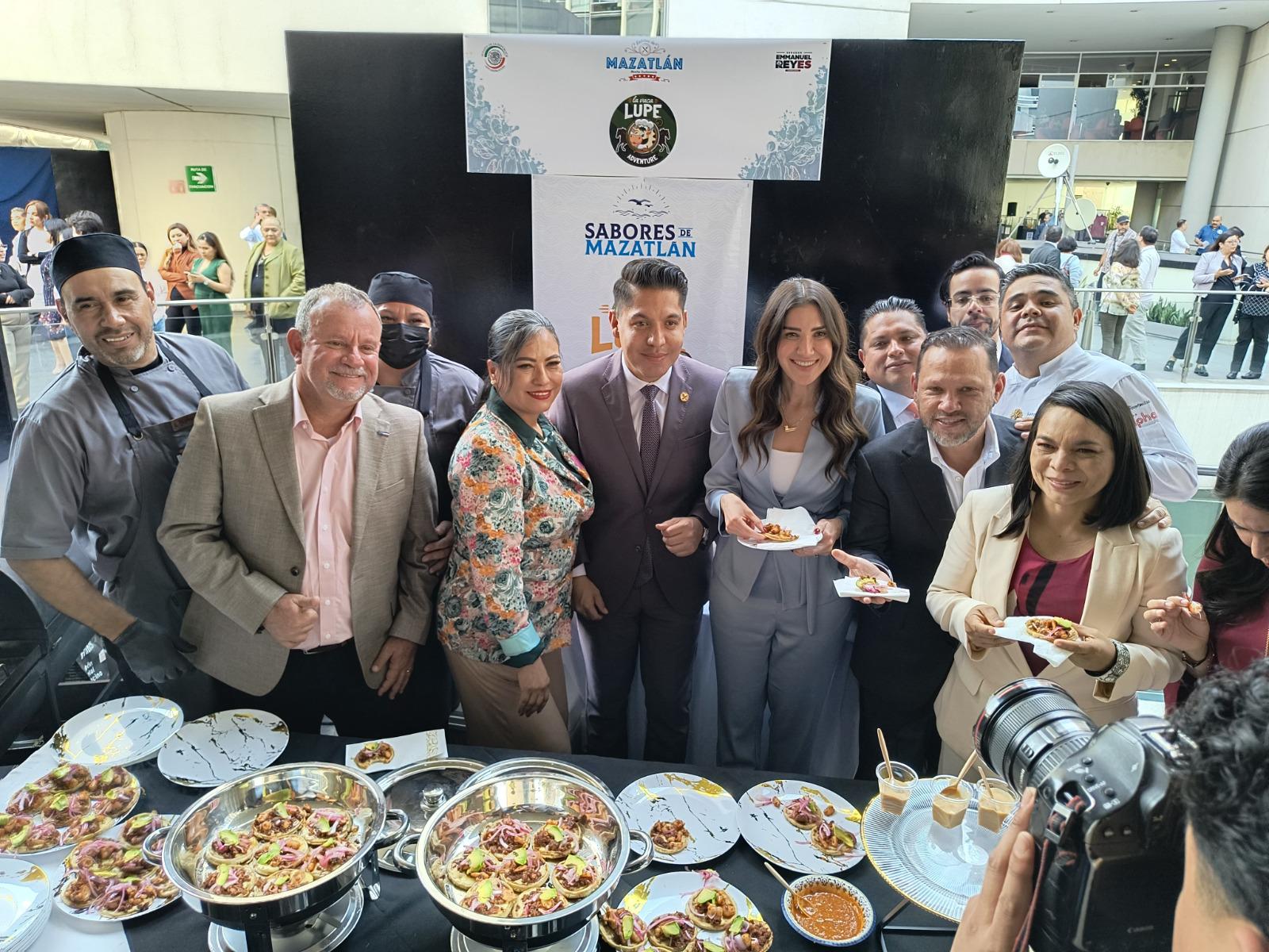 $!Al son de la tambora, llega muestra gastronómica mazatleca al Senado de la República