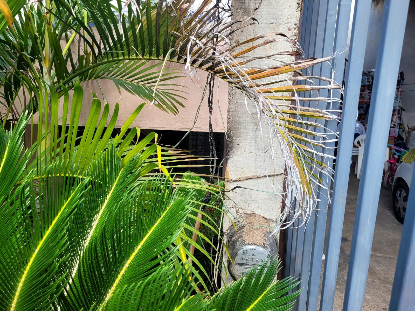 $!Explota transformador y provoca daños en el suministro de luz, en colonia de Culiacán