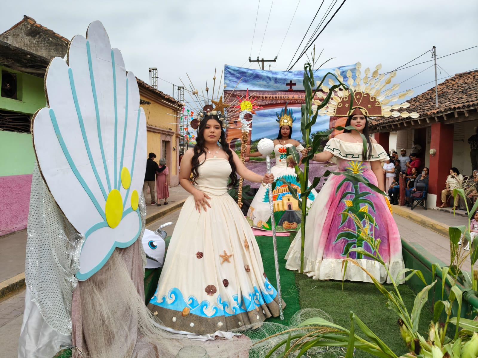$!En Chametla, Rosario, realizan desfile por el 495 Aniversario del Mestizaje en Sinaloa